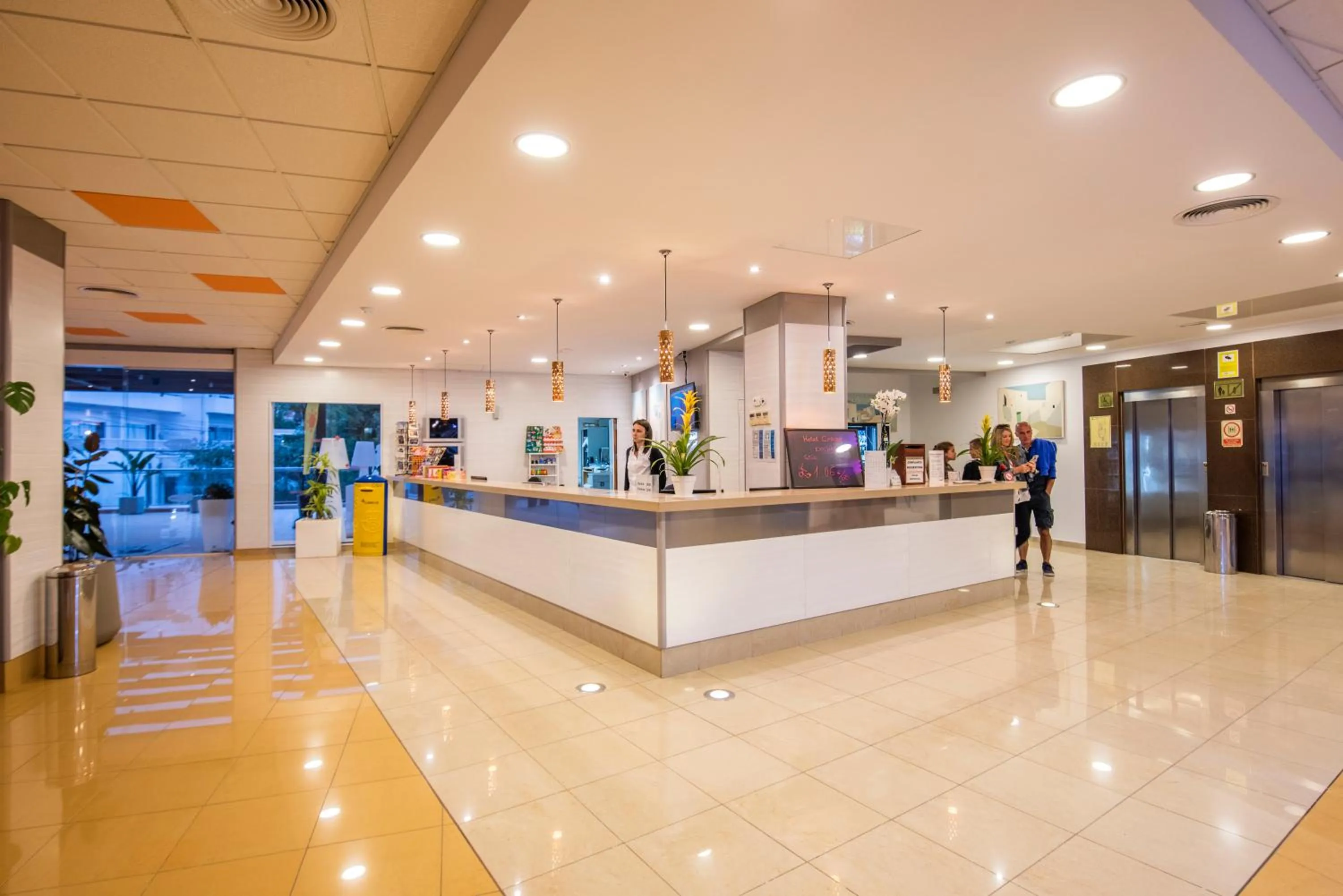 Lobby or reception in Hotel Caribe