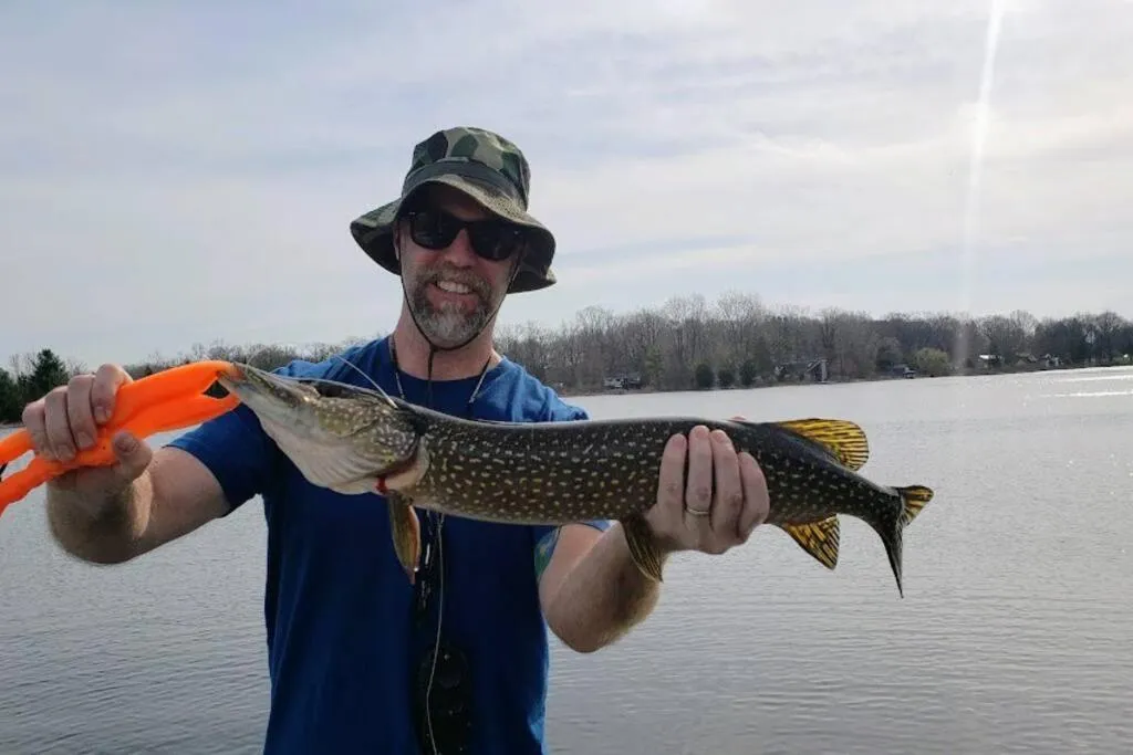 Chelsea Lake House, Game Room, & Pontoon-rental