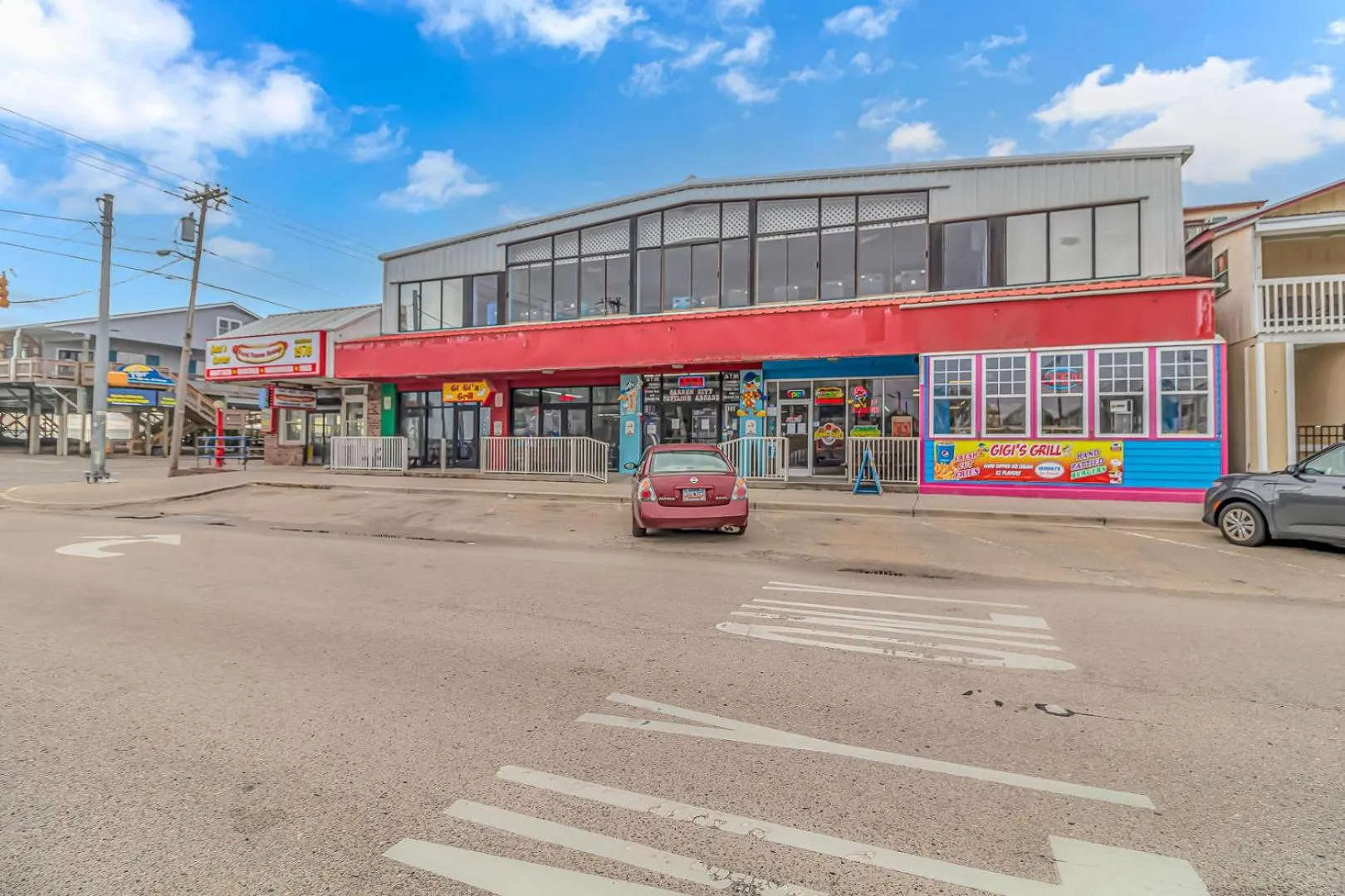 125 Atlantic Avenue Unit F - Pet Friendly! Walk To The Beach and Pier! 1BR -1BA - Sleeps 2-4 guests!