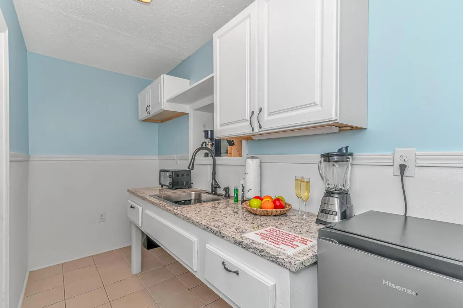 125 Atlantic Avenue Unit F - Pet Friendly! Walk To The Beach and Pier! 1BR -1BA - Sleeps 2-4 guests!