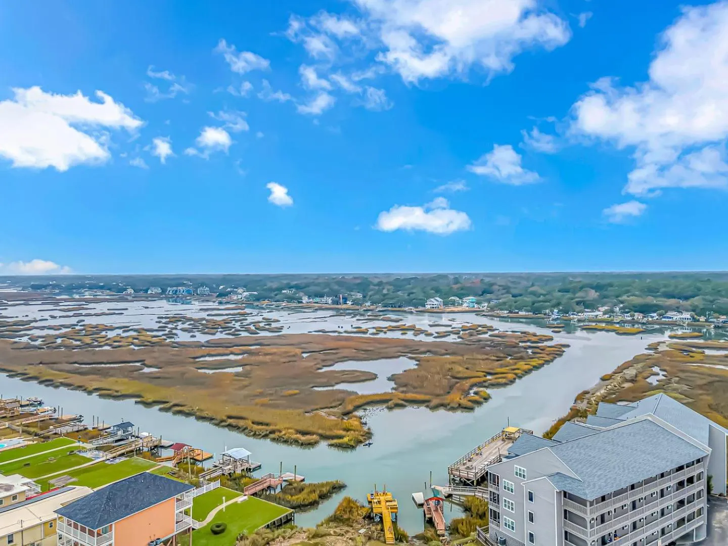 125 Atlantic Avenue Unit F - Pet Friendly! Walk To The Beach and Pier! 1BR -1BA - Sleeps 2-4 guests!