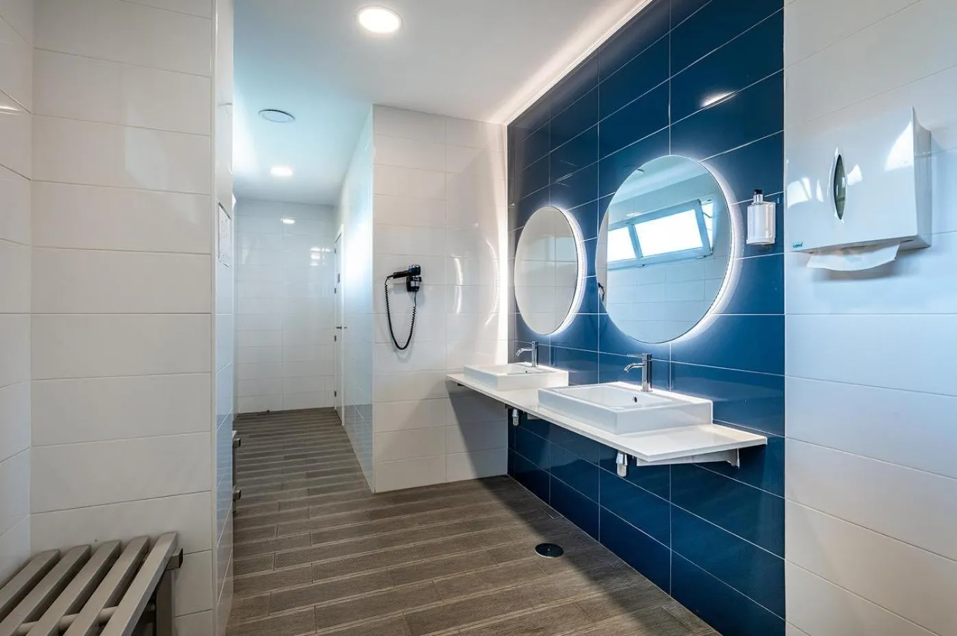 Bathroom in Port Alicante City & Beach