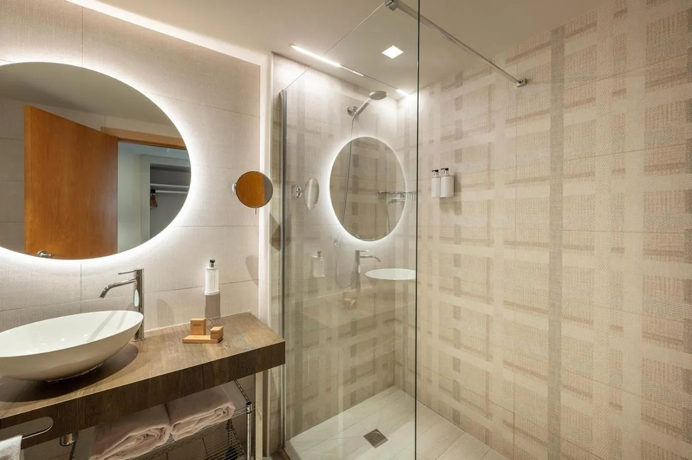 Bathroom in Port Alicante City & Beach