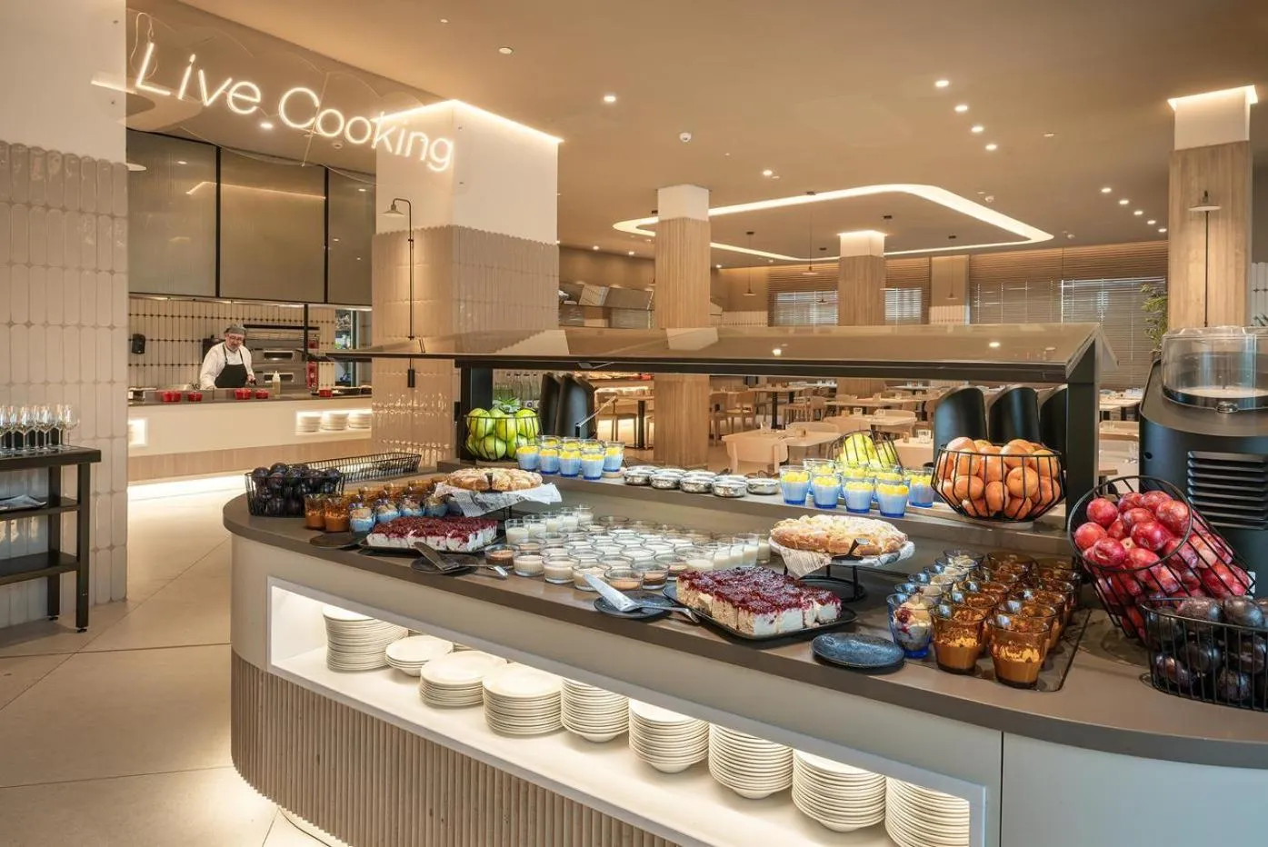 Restaurant/places to eat in Port Alicante City & Beach