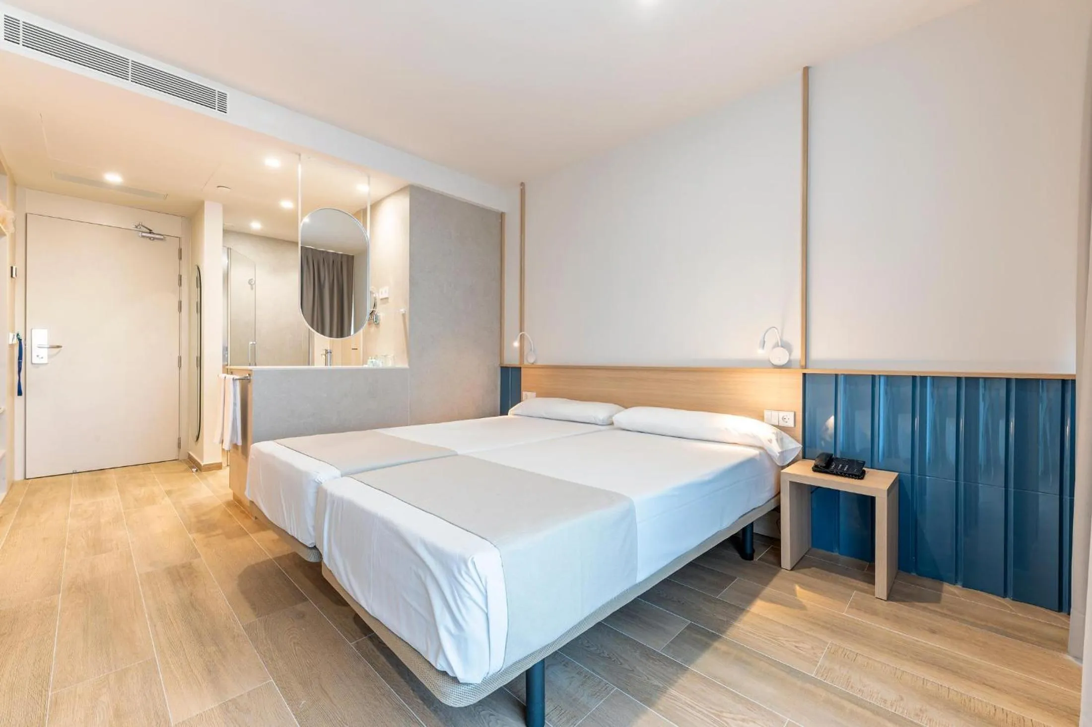 Double Room with Terrace (2 Adults) in Port Alicante City & Beach