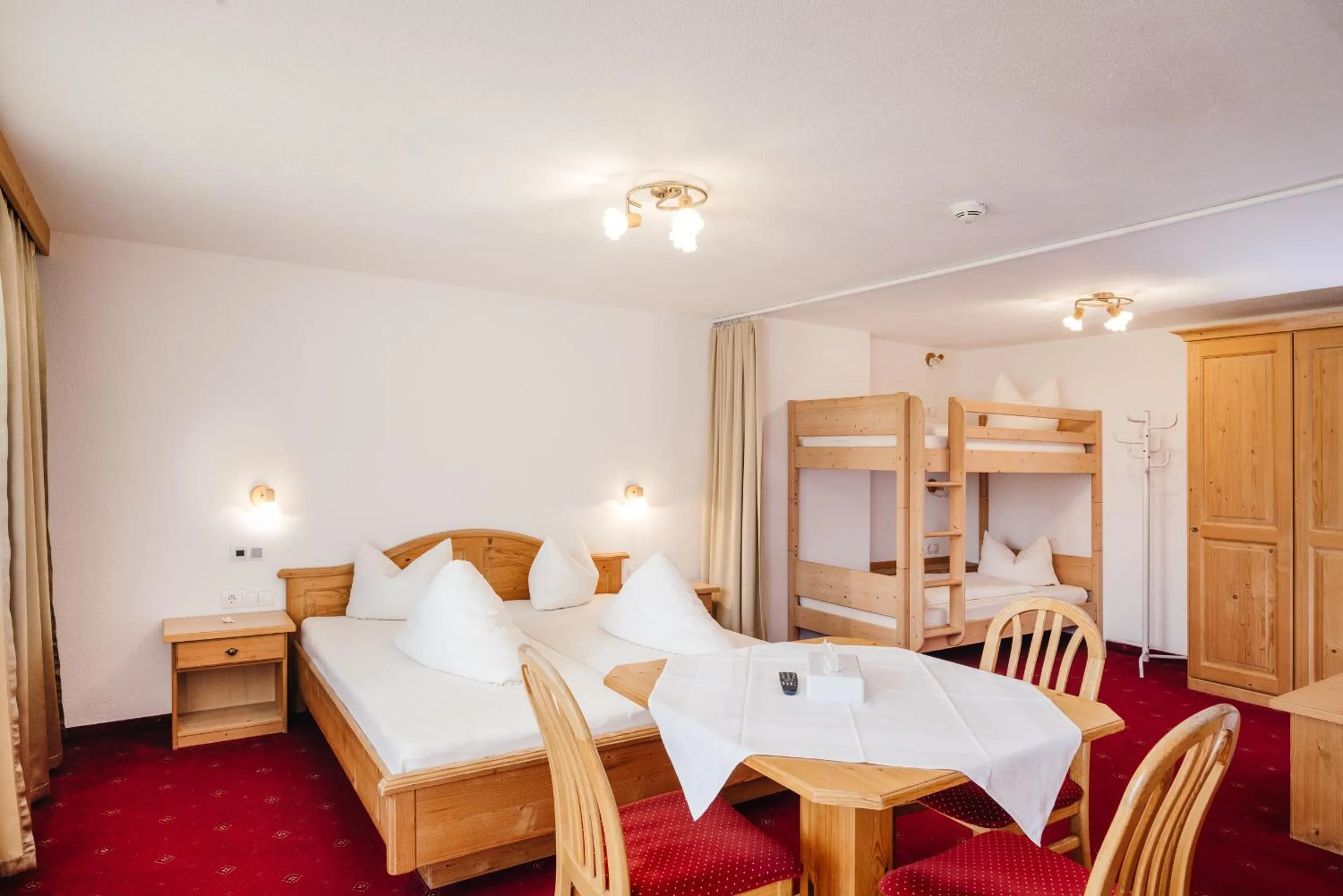 Photo of the whole room, Bed in Hotel Andrea