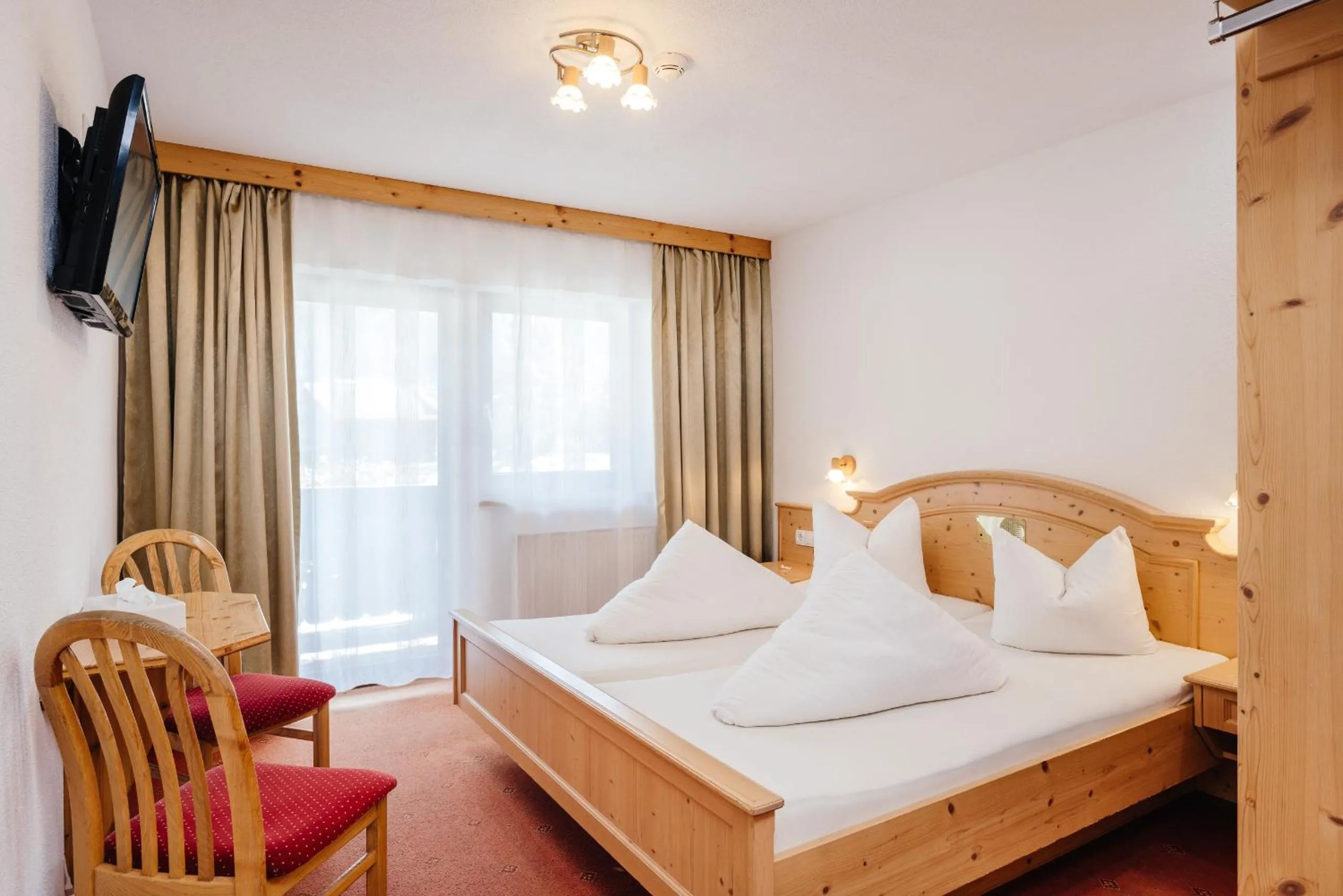 Photo of the whole room, Bed in Hotel Andrea