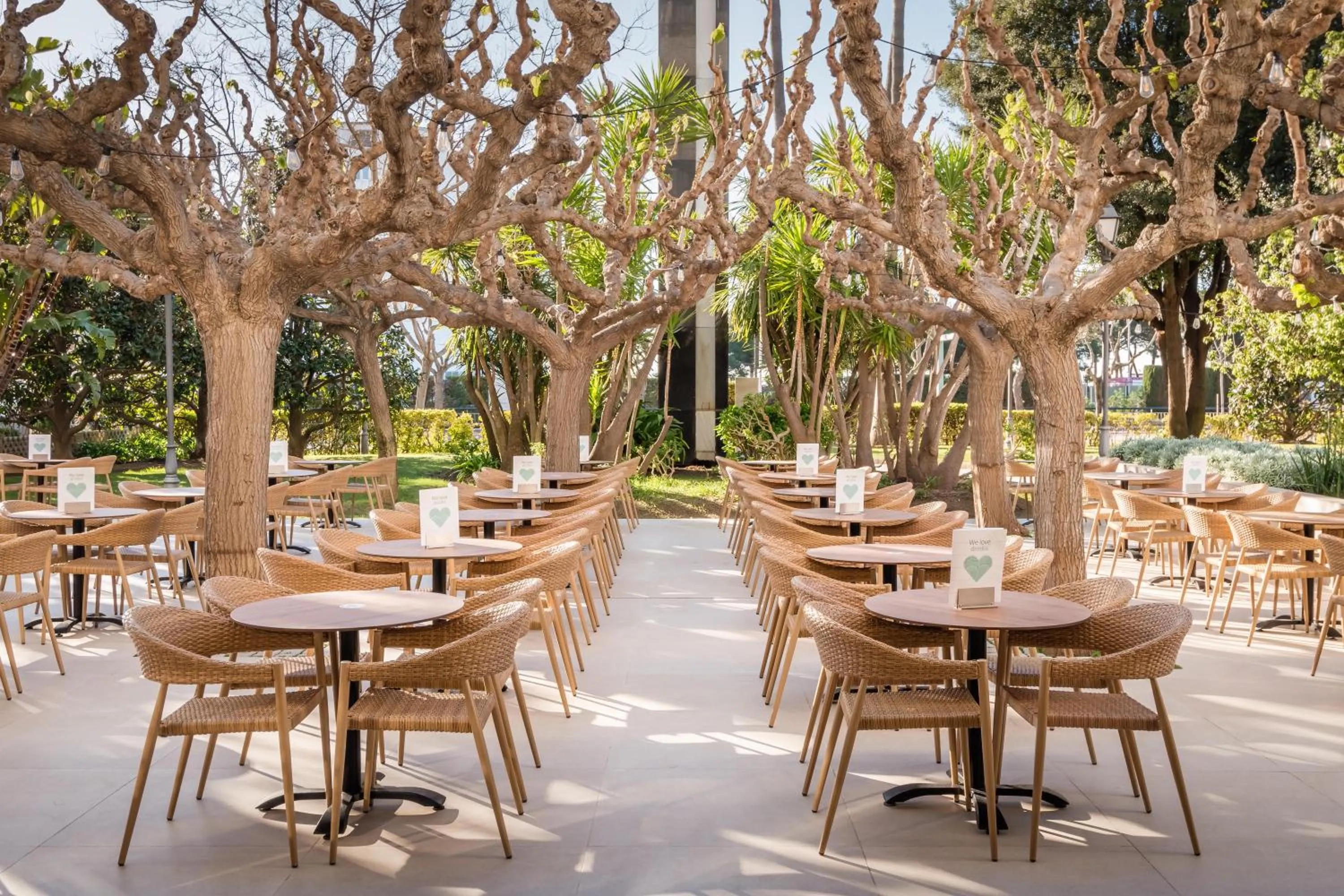 Lounge or bar in ALEGRIA Florida