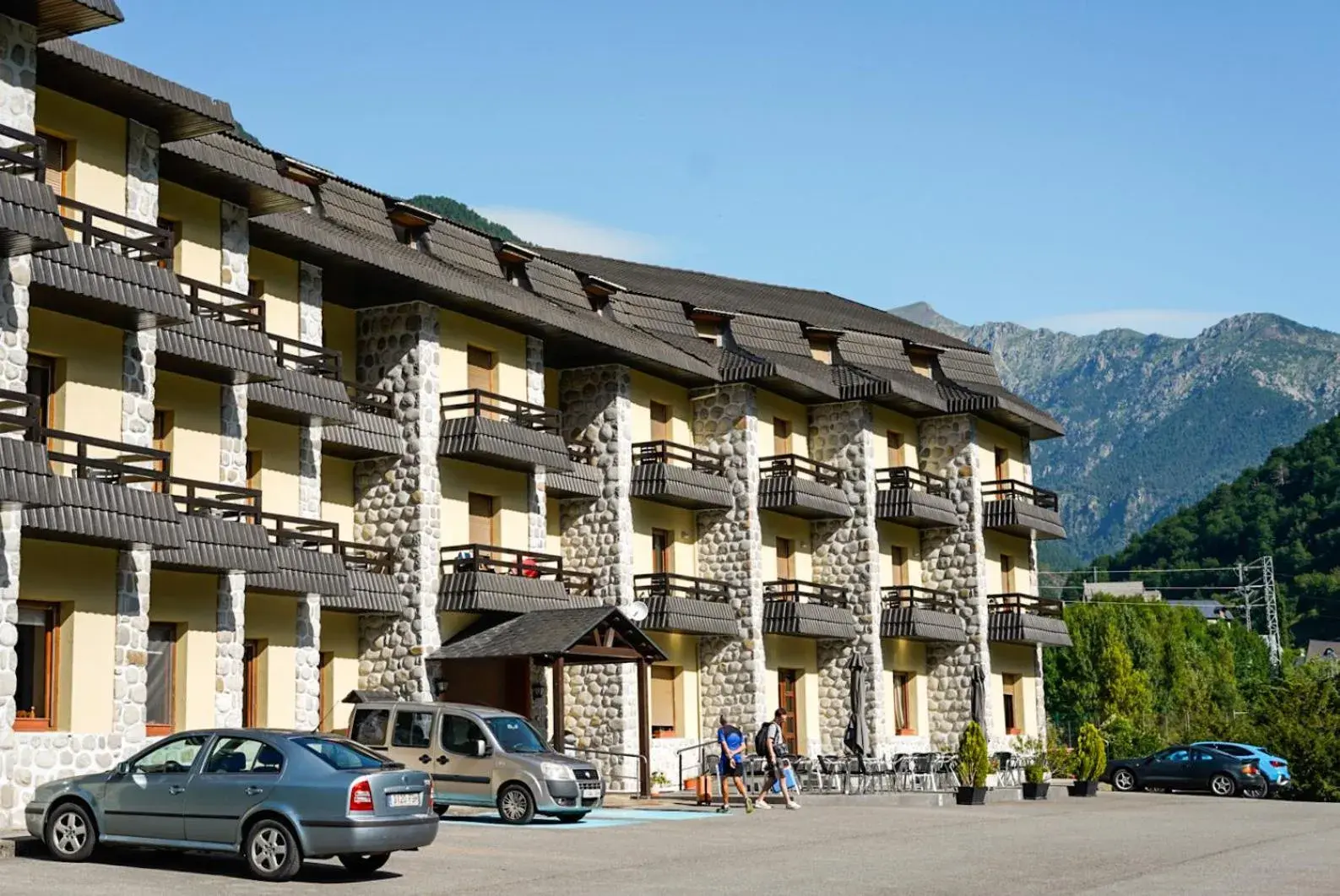 Snö Hotel Bielsa Snö Hotel Bielsa