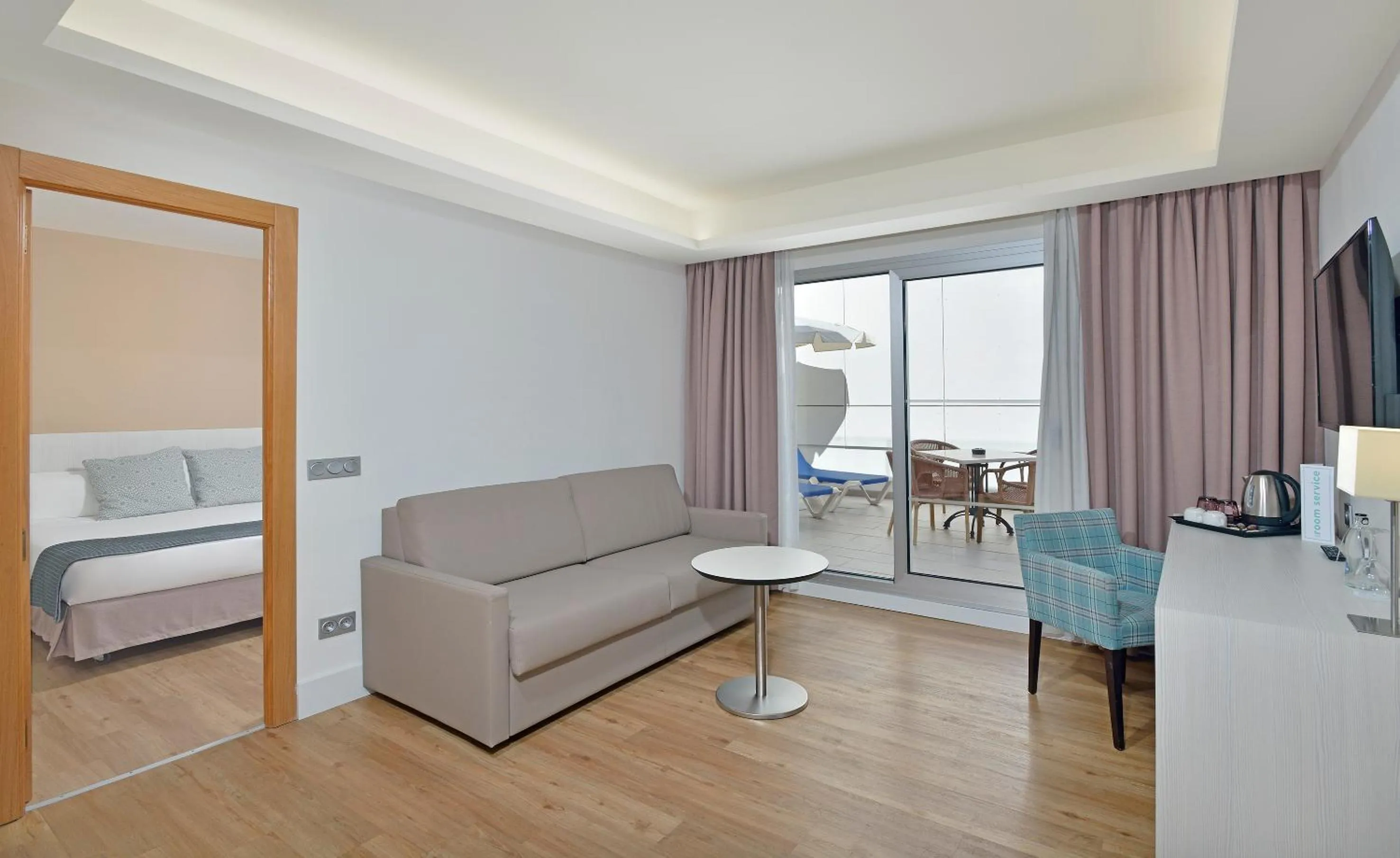 Bed in Sol Torremolinos - Don Pedro