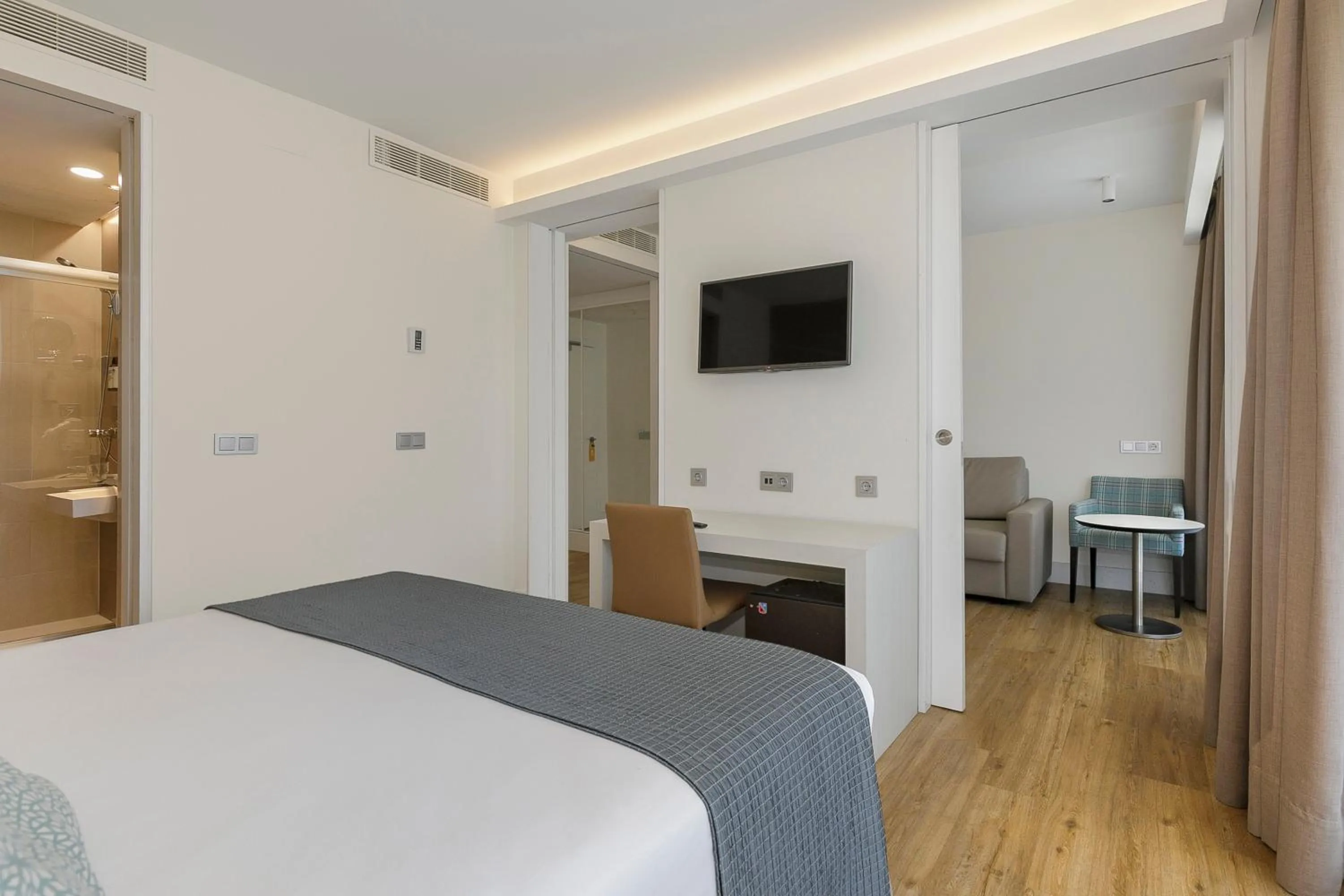 Bed in Sol Torremolinos - Don Pedro