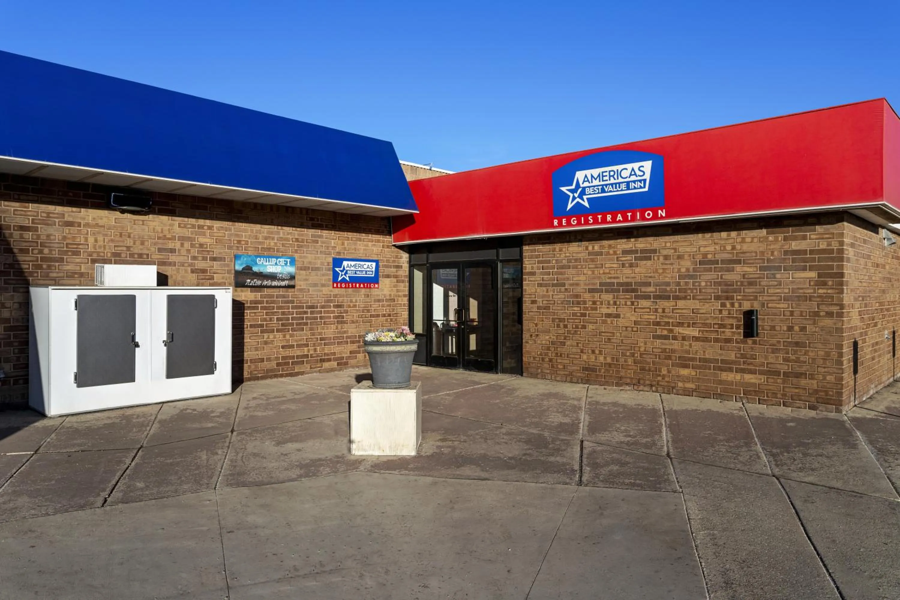 Property building in Americas Best Value Inn Gallup