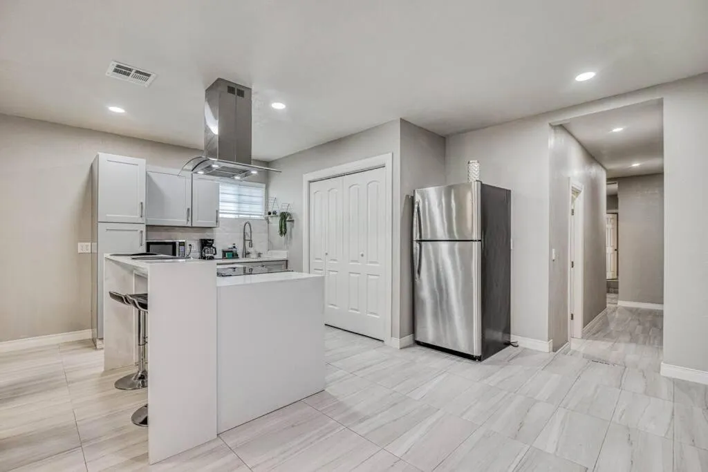Kitchen or kitchenette in My Cozy Duplex B in the heart of West Side