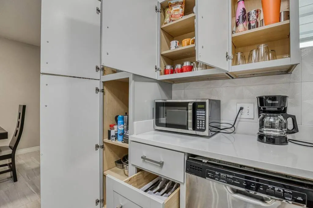 Coffee/tea facilities in My Cozy Duplex B in the heart of West Side