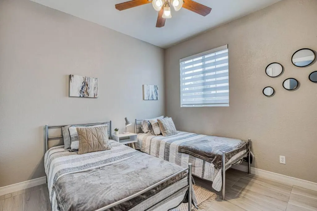 Bed in My Cozy Duplex B in the heart of West Side