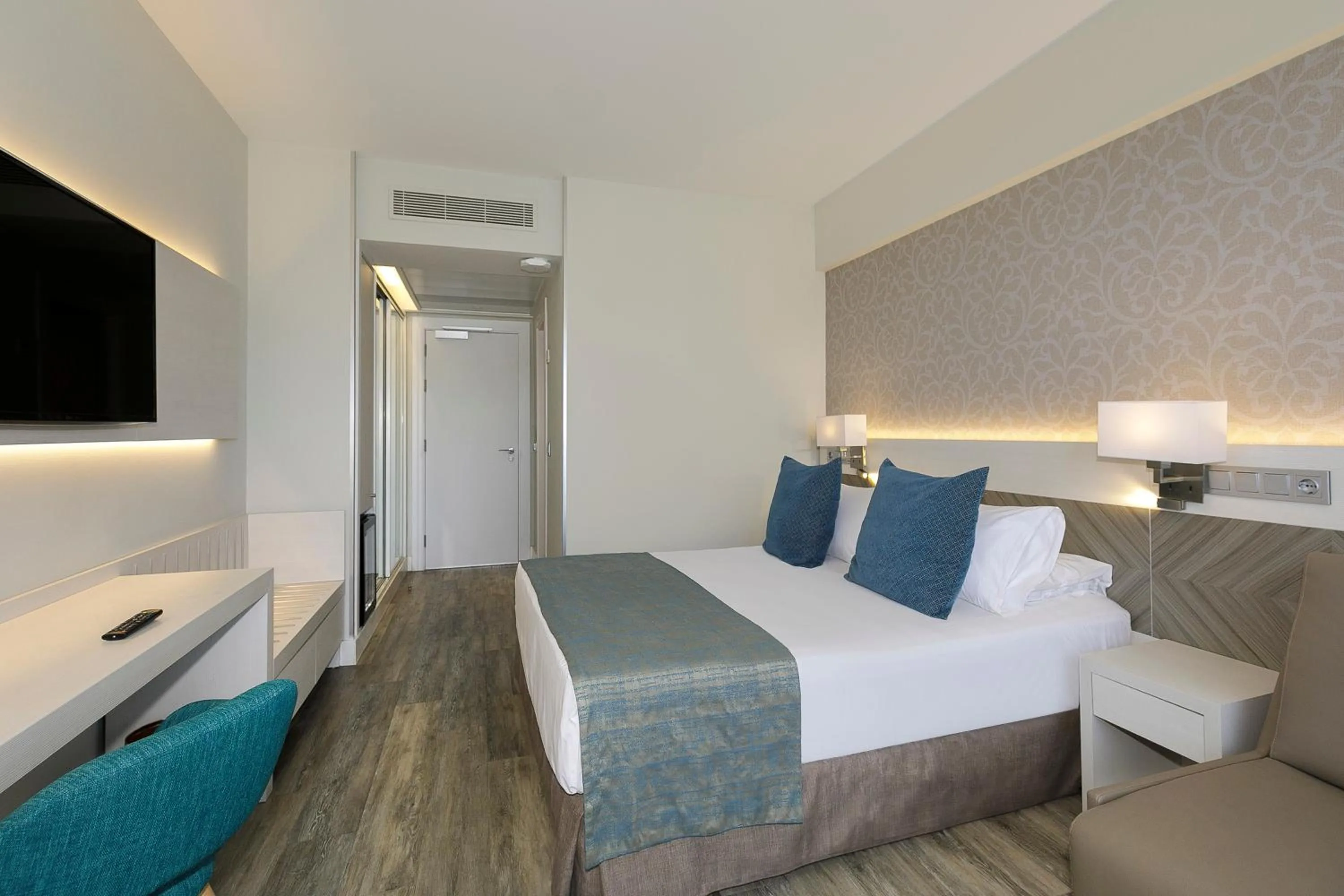 Bed in Sol Torremolinos - Don Pablo