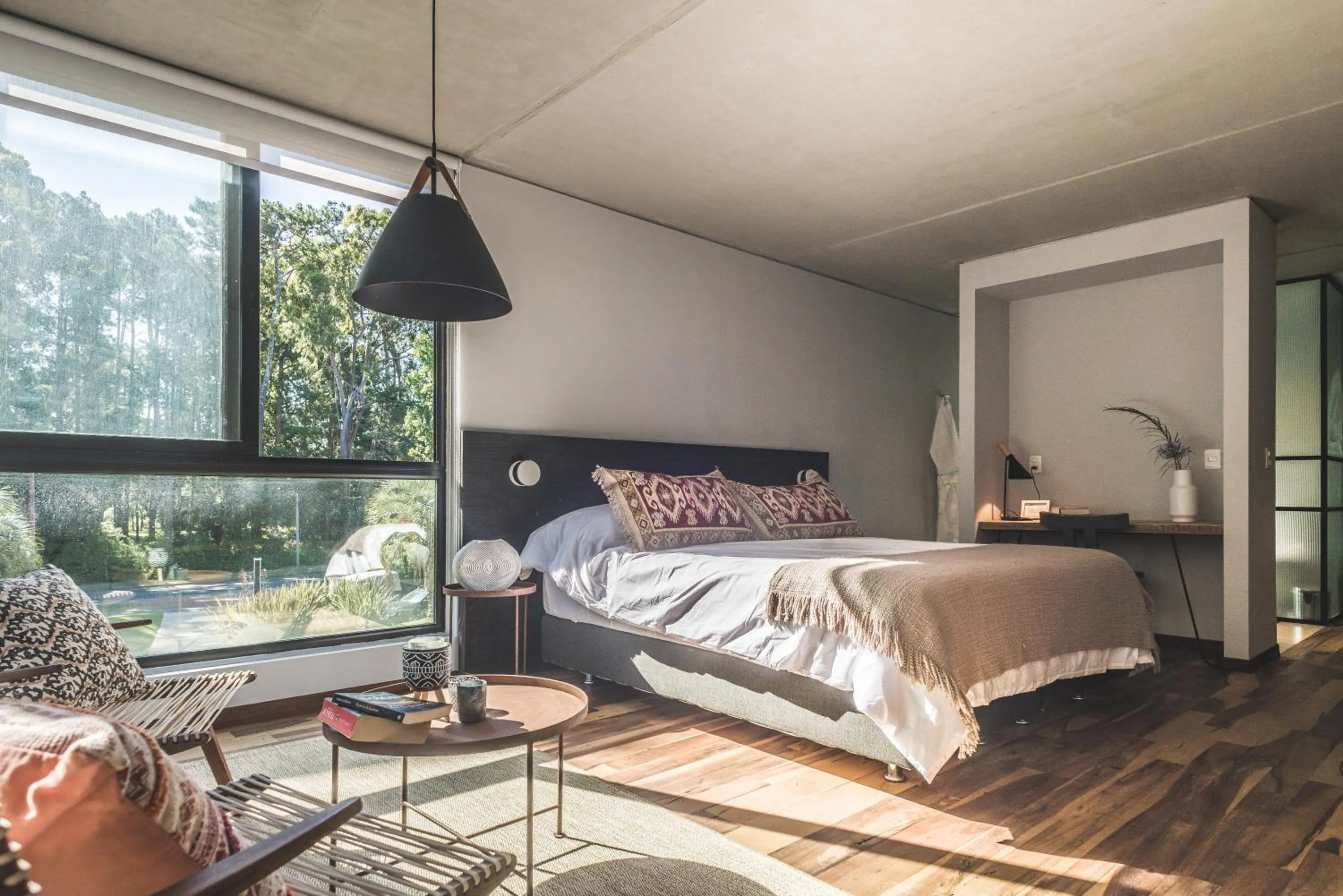 Bed in Be House Suites & Spa