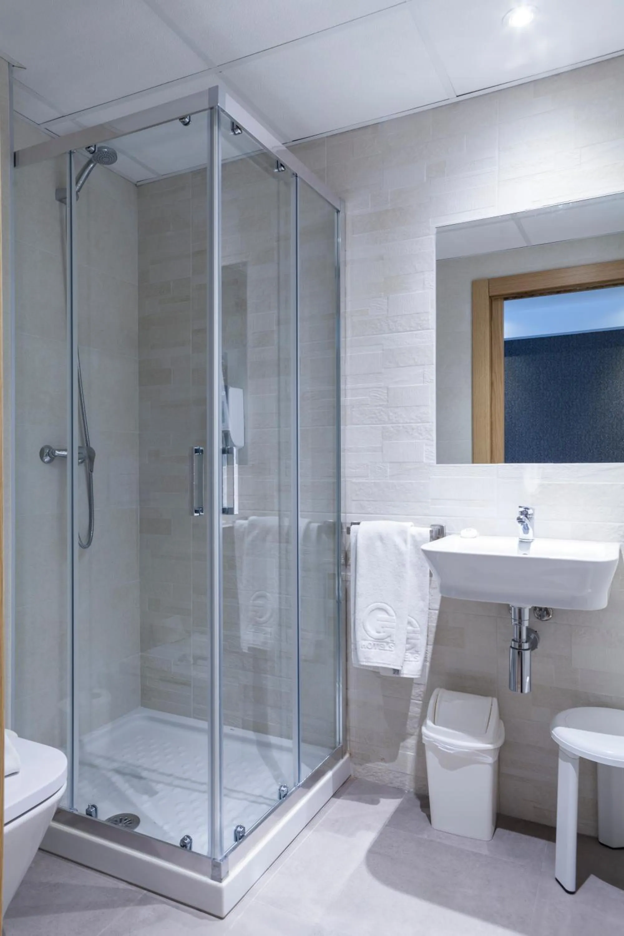 Shower in Climia 2Sleep Apartments