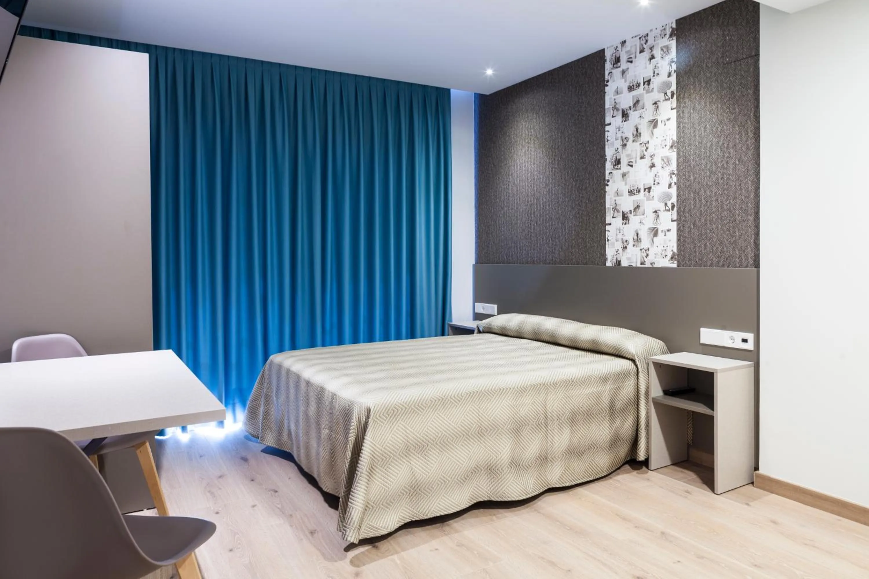 Photo of the whole room, Bed in Climia 2Sleep Apartments