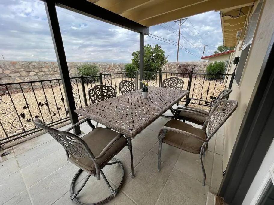 Patio in The Hummingbird Sunset Home, West Side