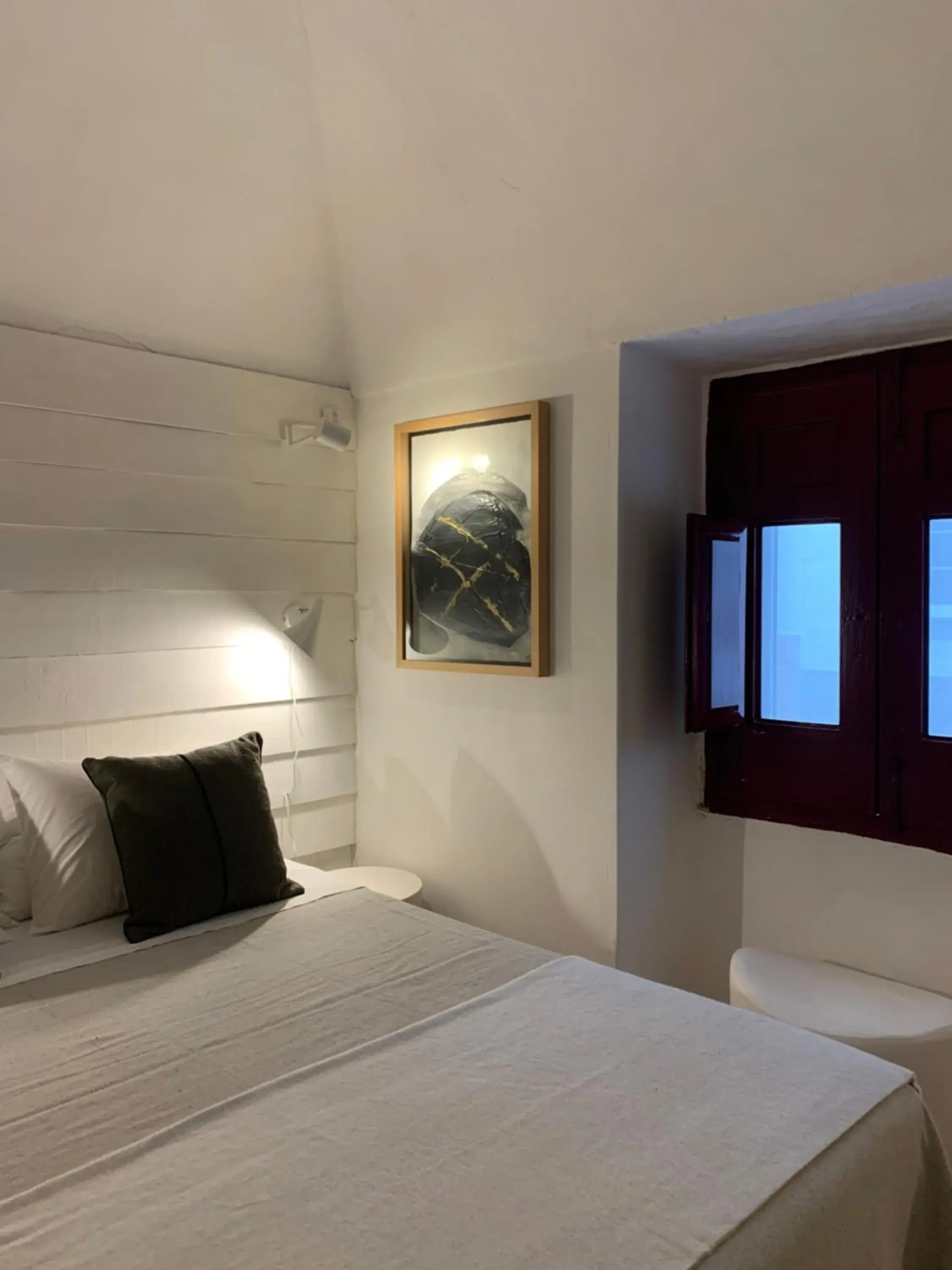 Double Room with Private Bathroom in Slowly-Com Vagar Double Room with Private Bathroom in Slowly-Com Vagar
