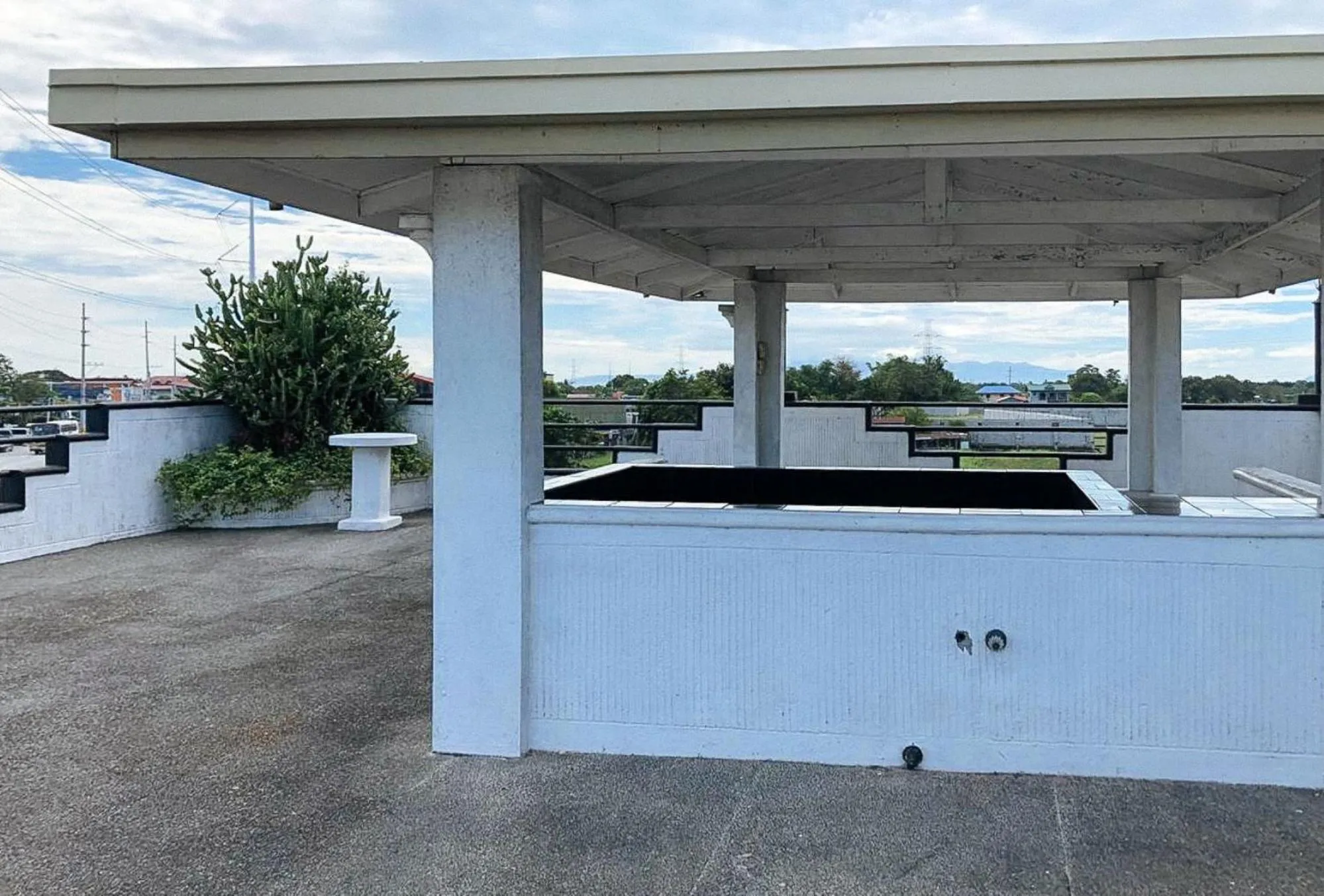 Balcony/Terrace in Maro Bianco's Inn Lubao Pampanga by RedDoorz