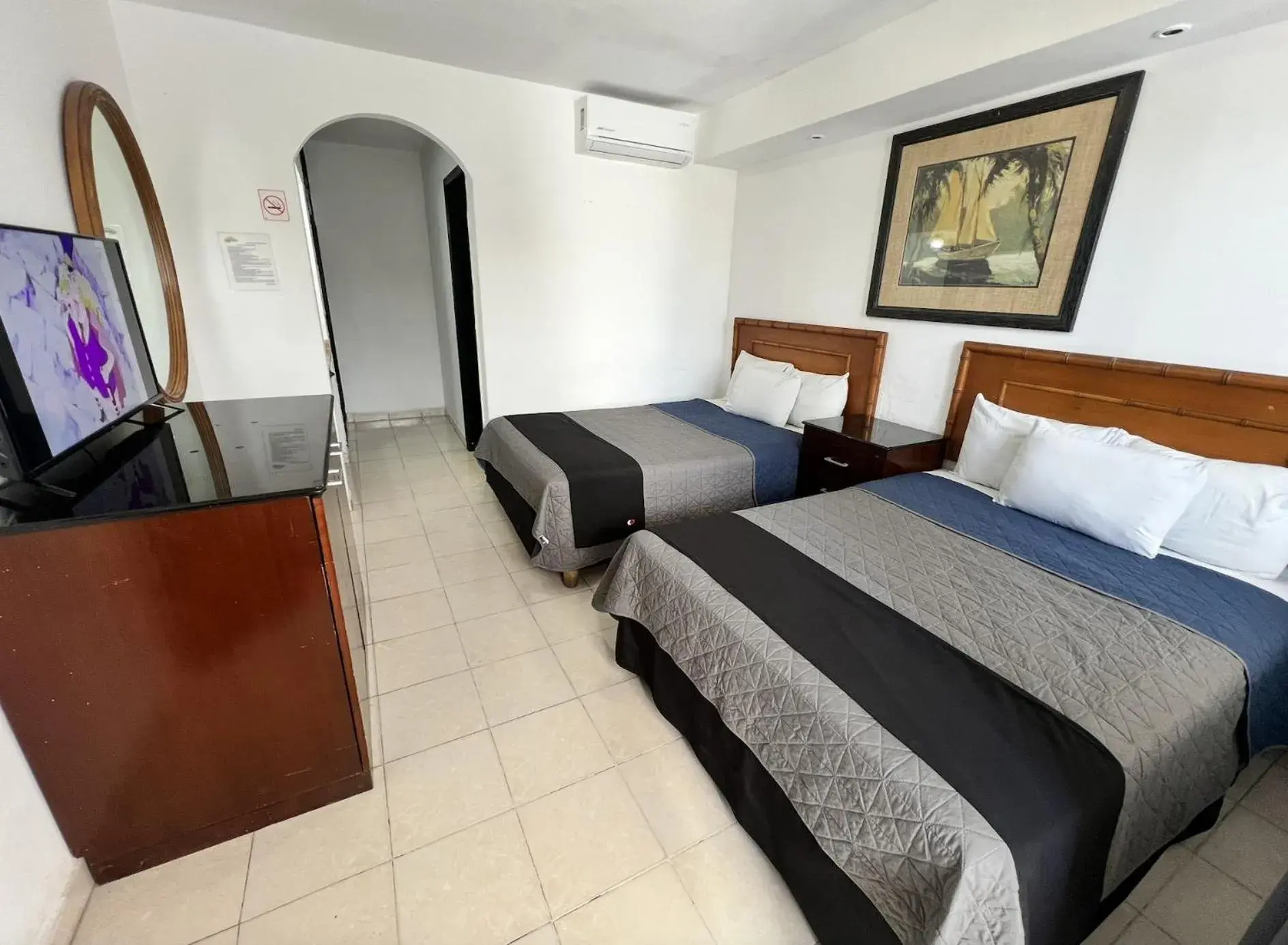 Standard Double Room in Hotel Zona Dorada Standard Double Room in Hotel Zona Dorada