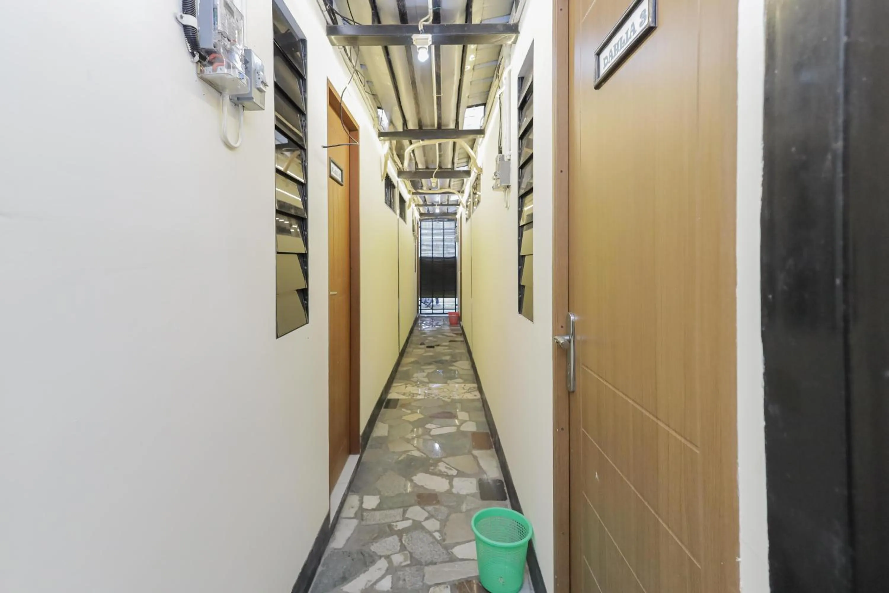 Floor plan in RedDoorz near RS Sari Asih Ciledug