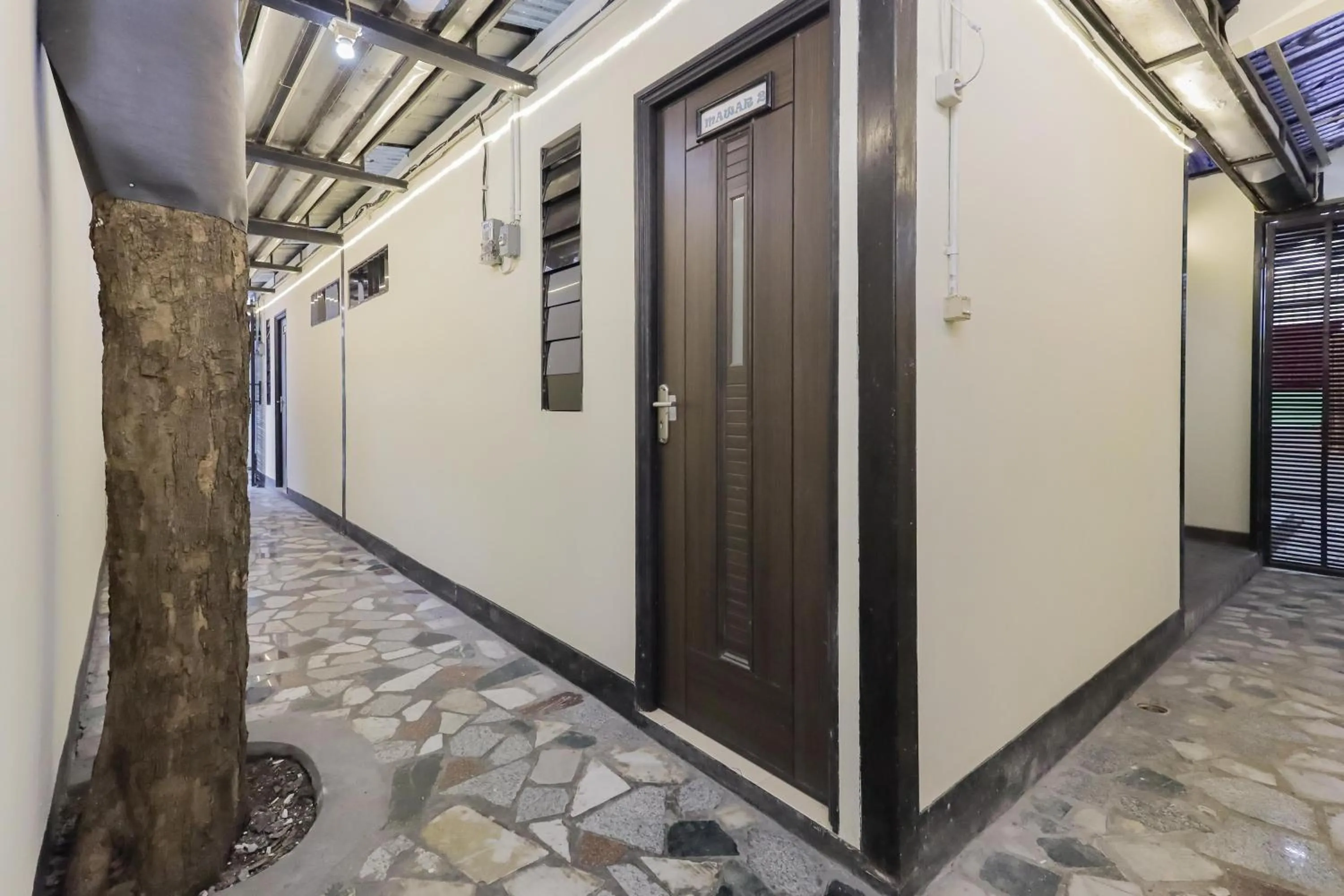 Floor plan in RedDoorz near RS Sari Asih Ciledug