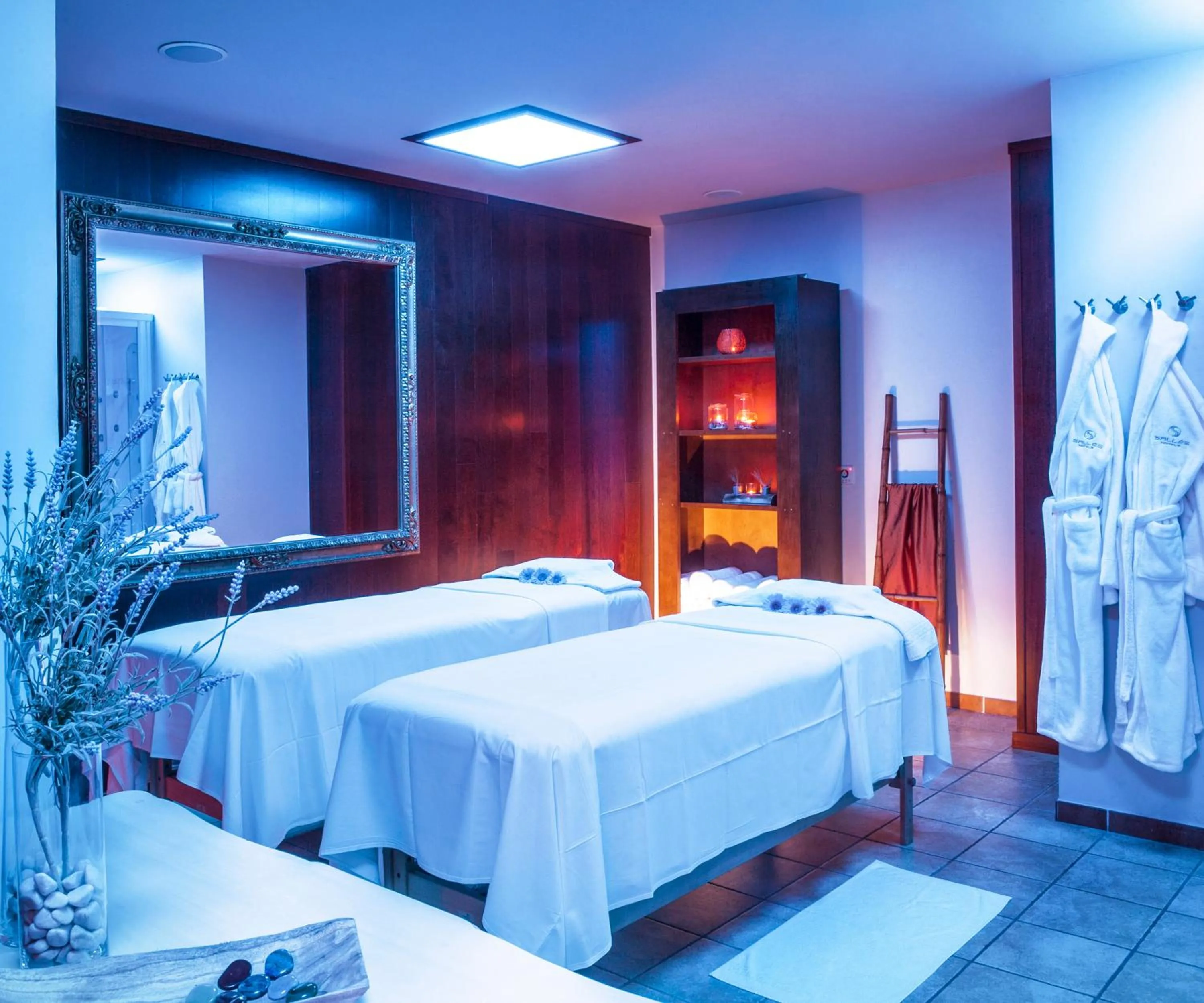 Massage, Bed in Hotel Cala del Pi - Adults Only