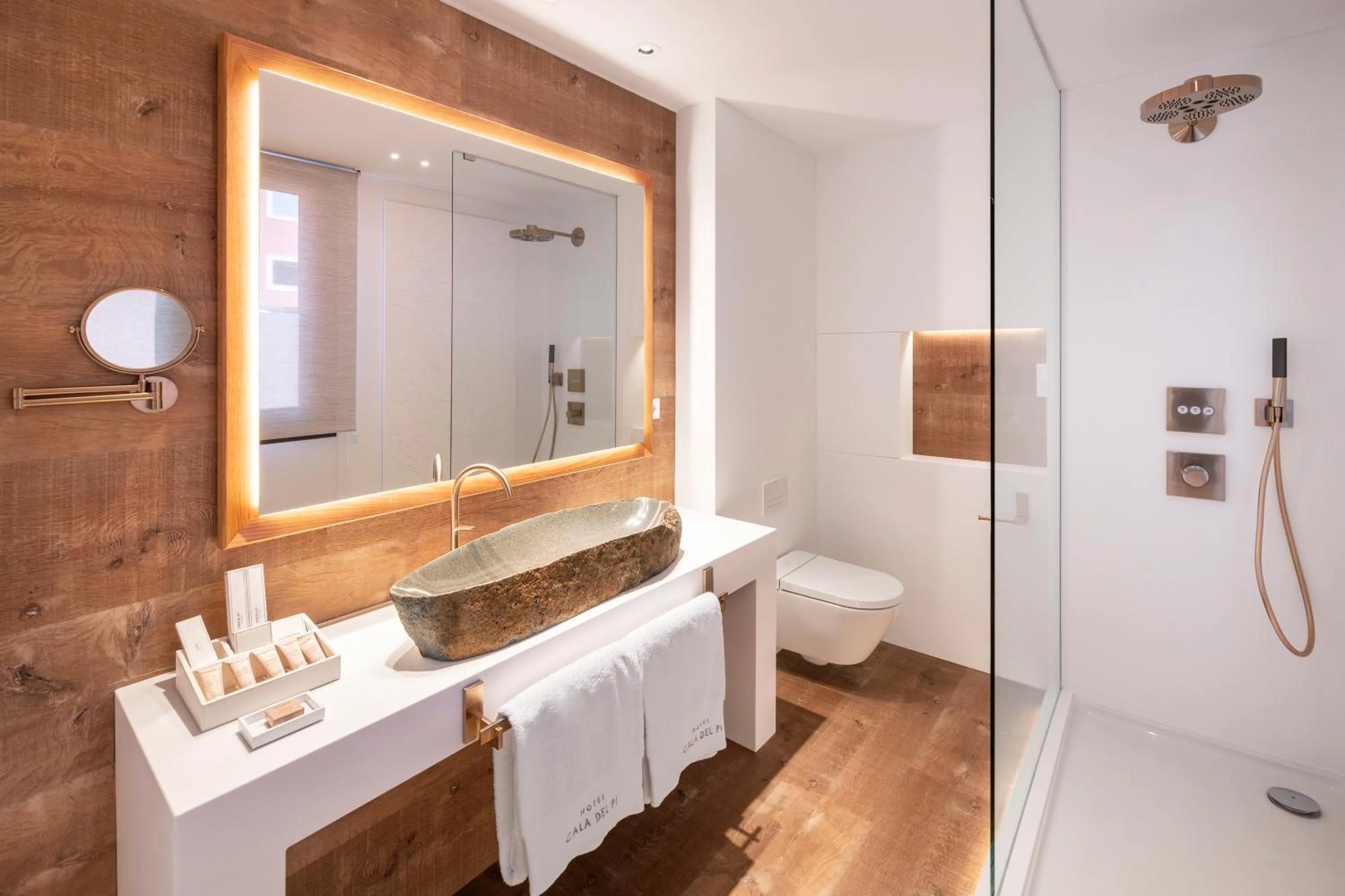 Bathroom in Hotel Cala del Pi - Adults Only