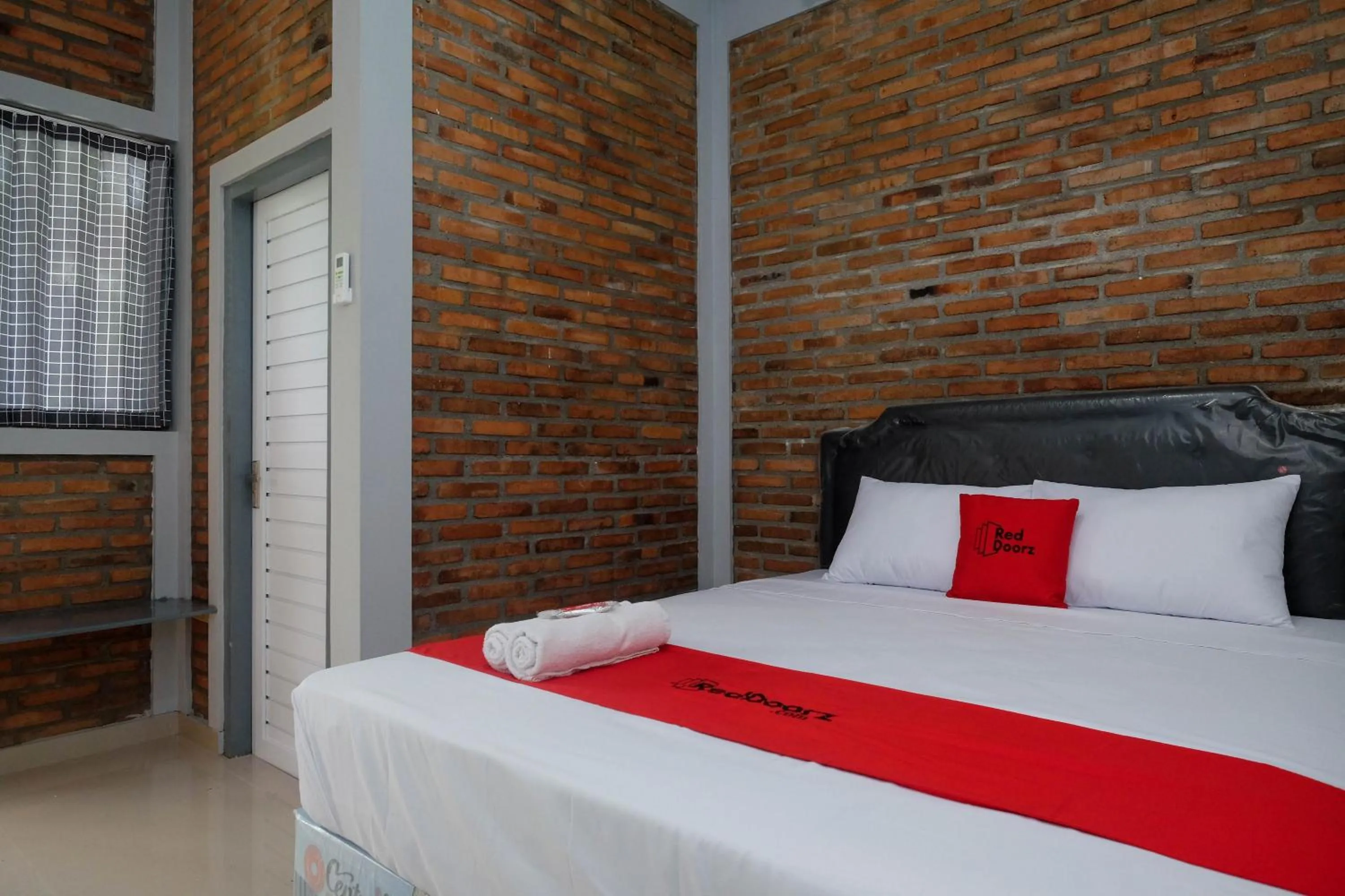 Bed in RedDoorz @ Jalan Ringroad Selatan 2