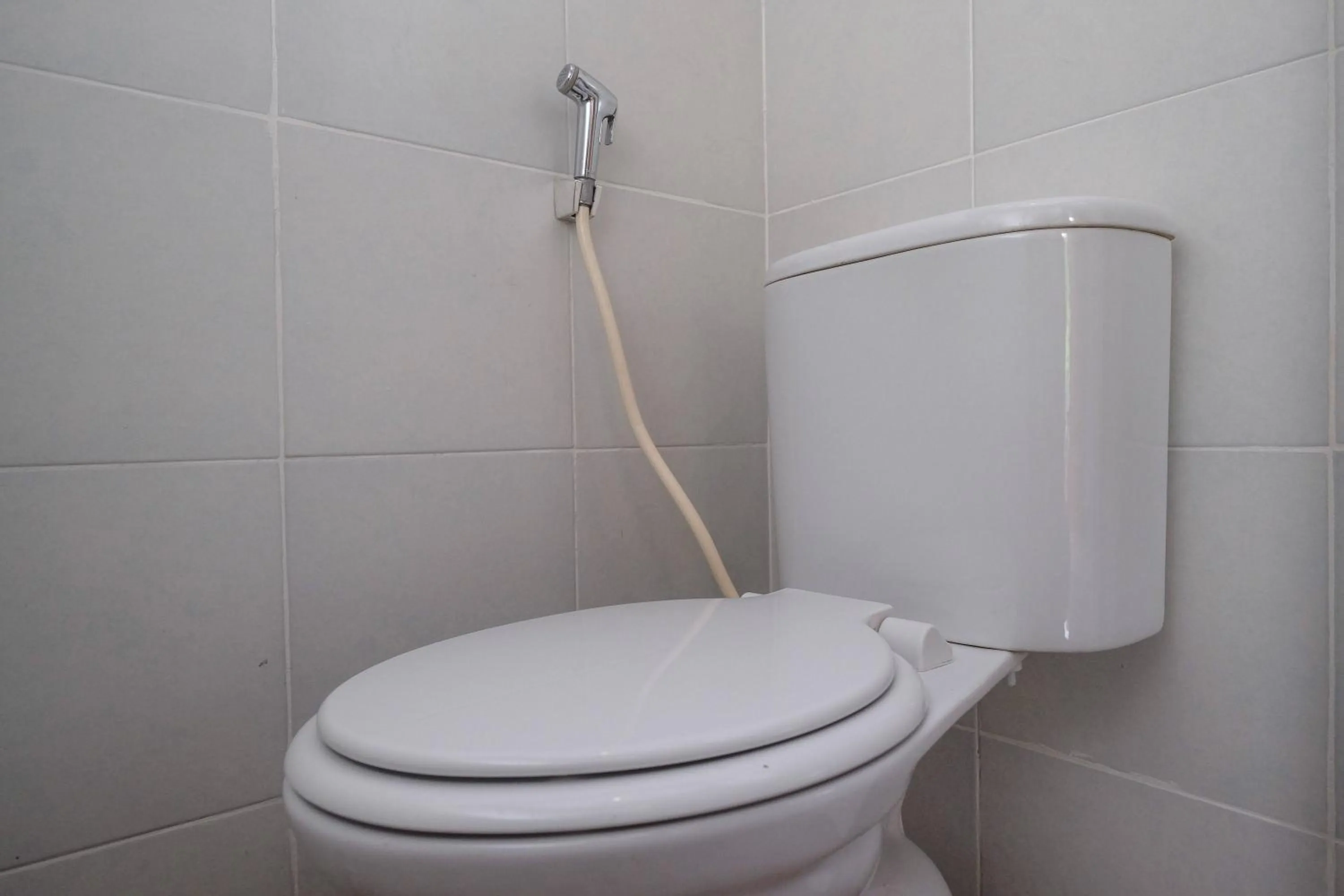 Bathroom in RedDoorz @ Jalan Ringroad Selatan 2