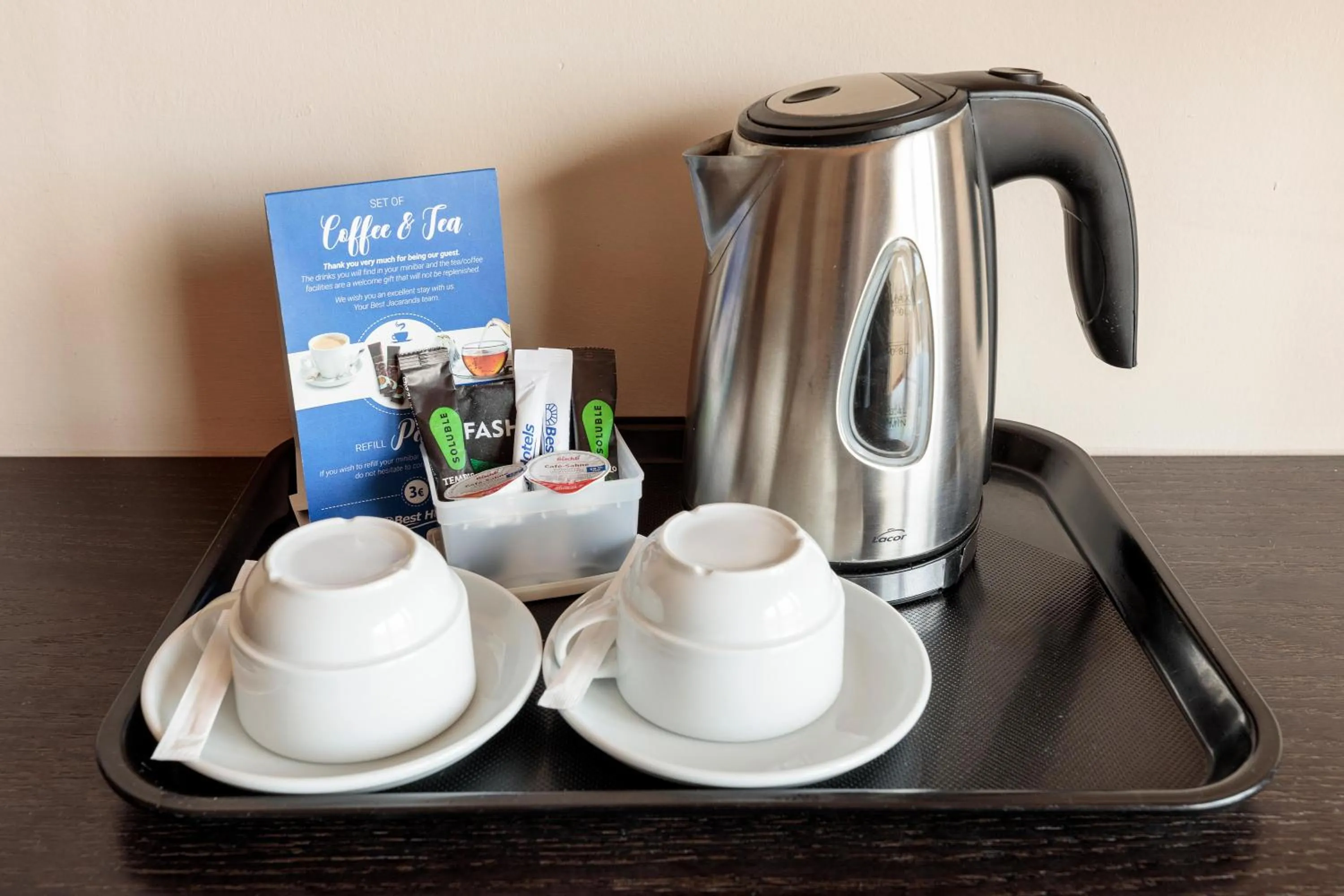 Photo of the whole room in Hotel Best Jacaranda