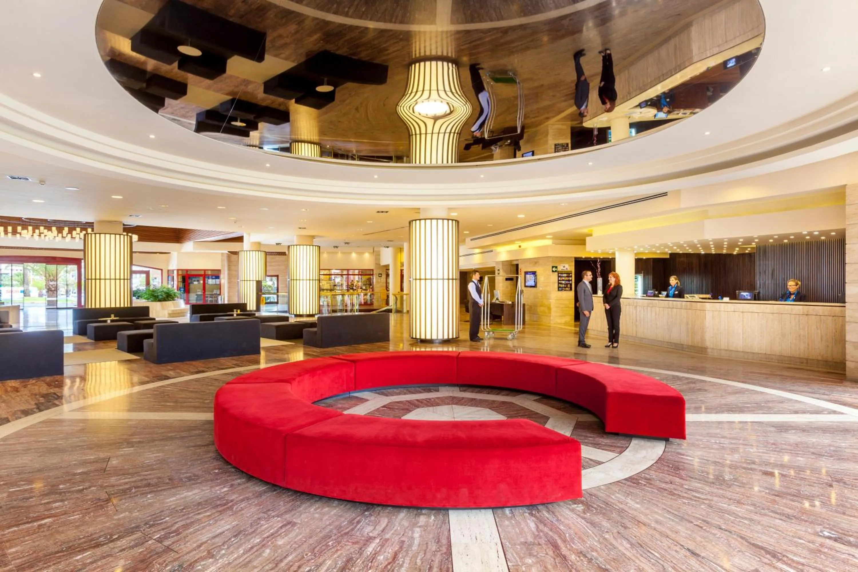 Lobby or reception in Hotel Best Jacaranda