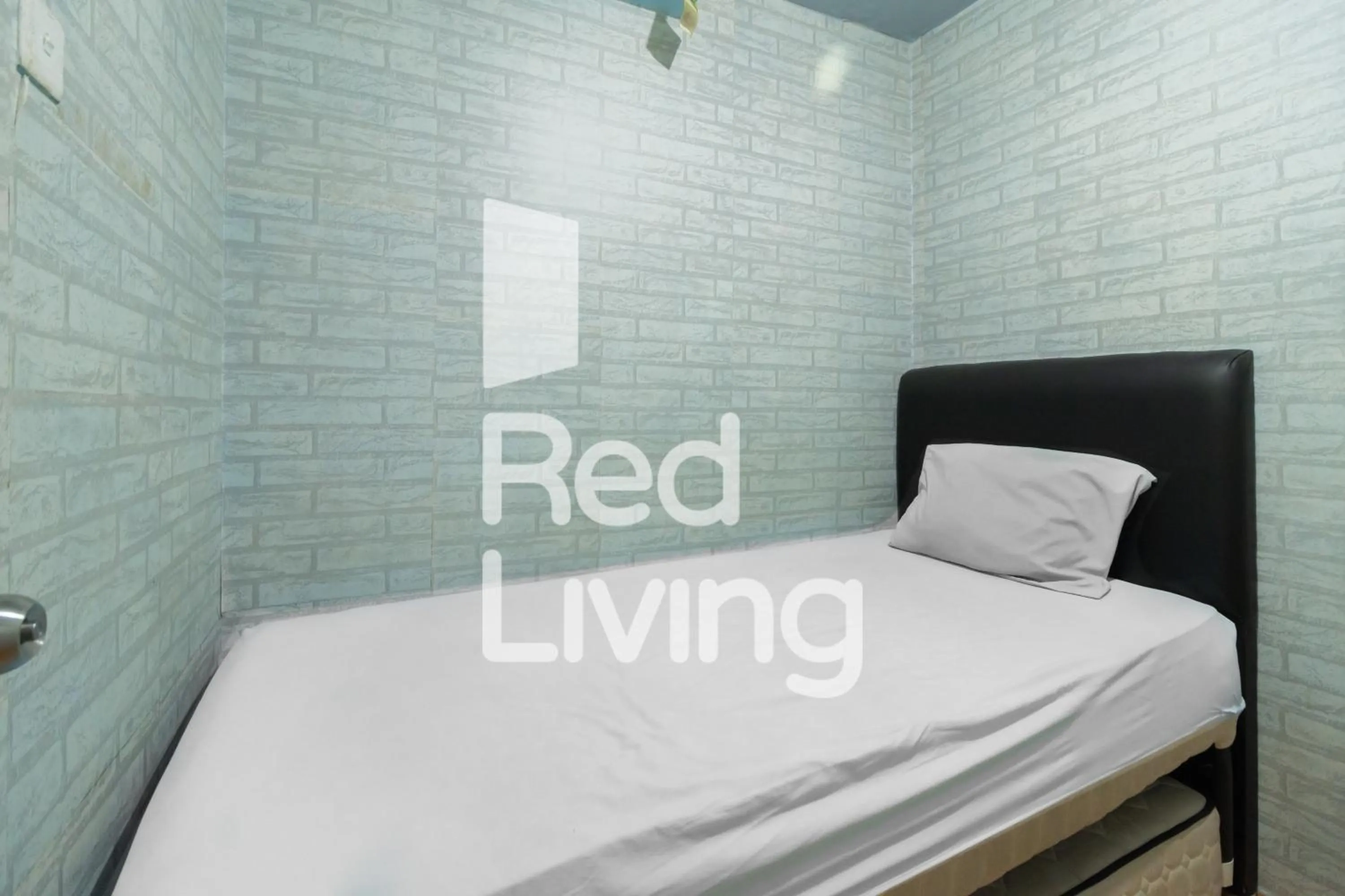 Bedroom, Bed in RedLiving Apartemen Kalibata City - SAG Property Tower Kemuning