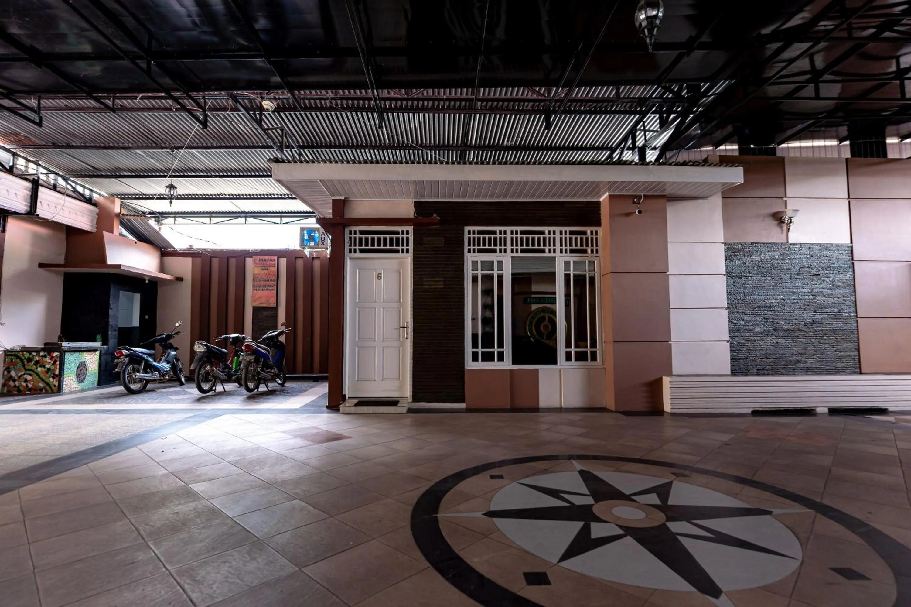 Property building in RedDoorz near Universitas Simalungun Pematangsiantar