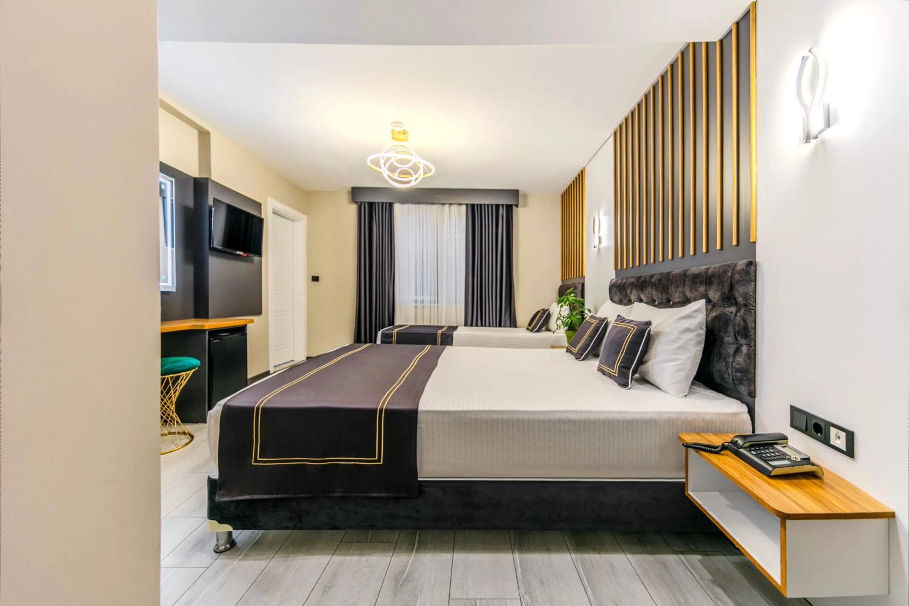 Communal lounge/ TV room in Med Life Hotel İstanbul Airport