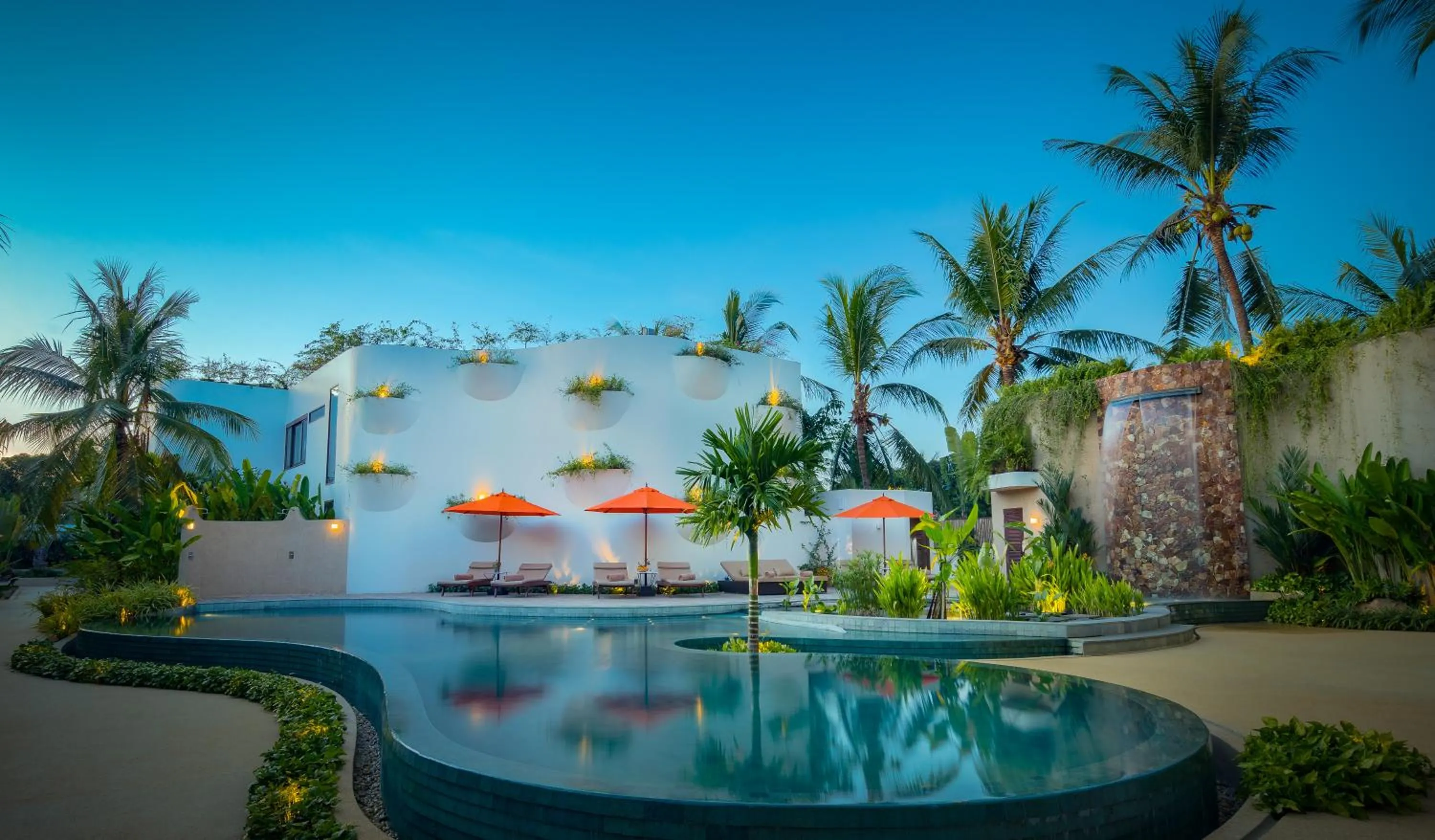 Swimming pool in WAKA VILLA Private Pool Resort & Spa - Adults Only