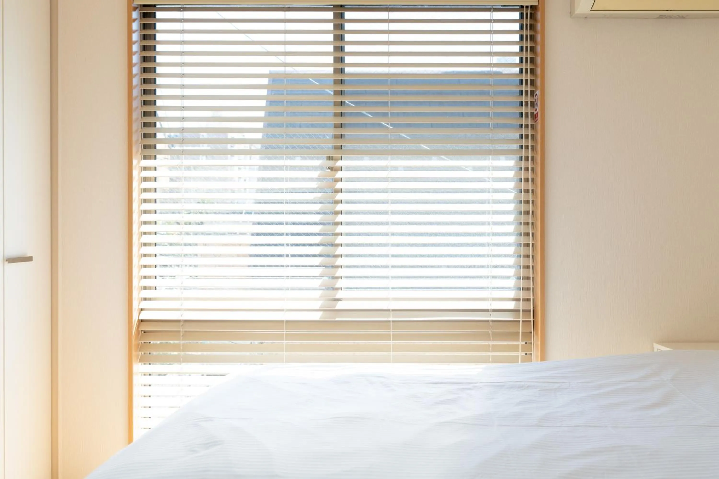 Bed in Higashi Shinjuku Modern house