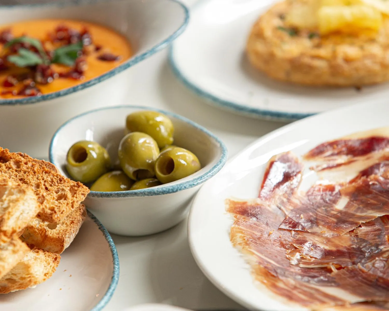 Food and drinks in Hotel Regina