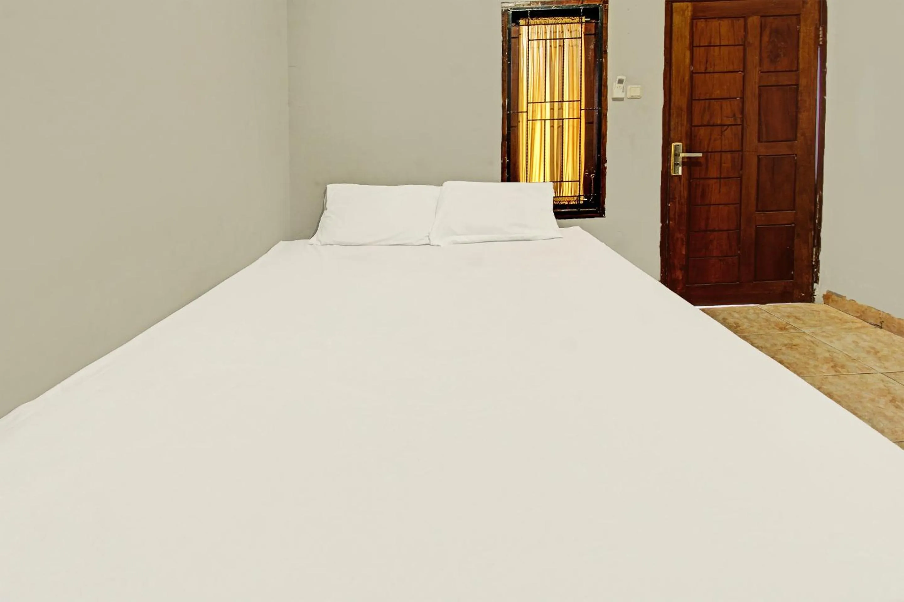 Bedroom, Bed in Hotel O Diwi Homestay