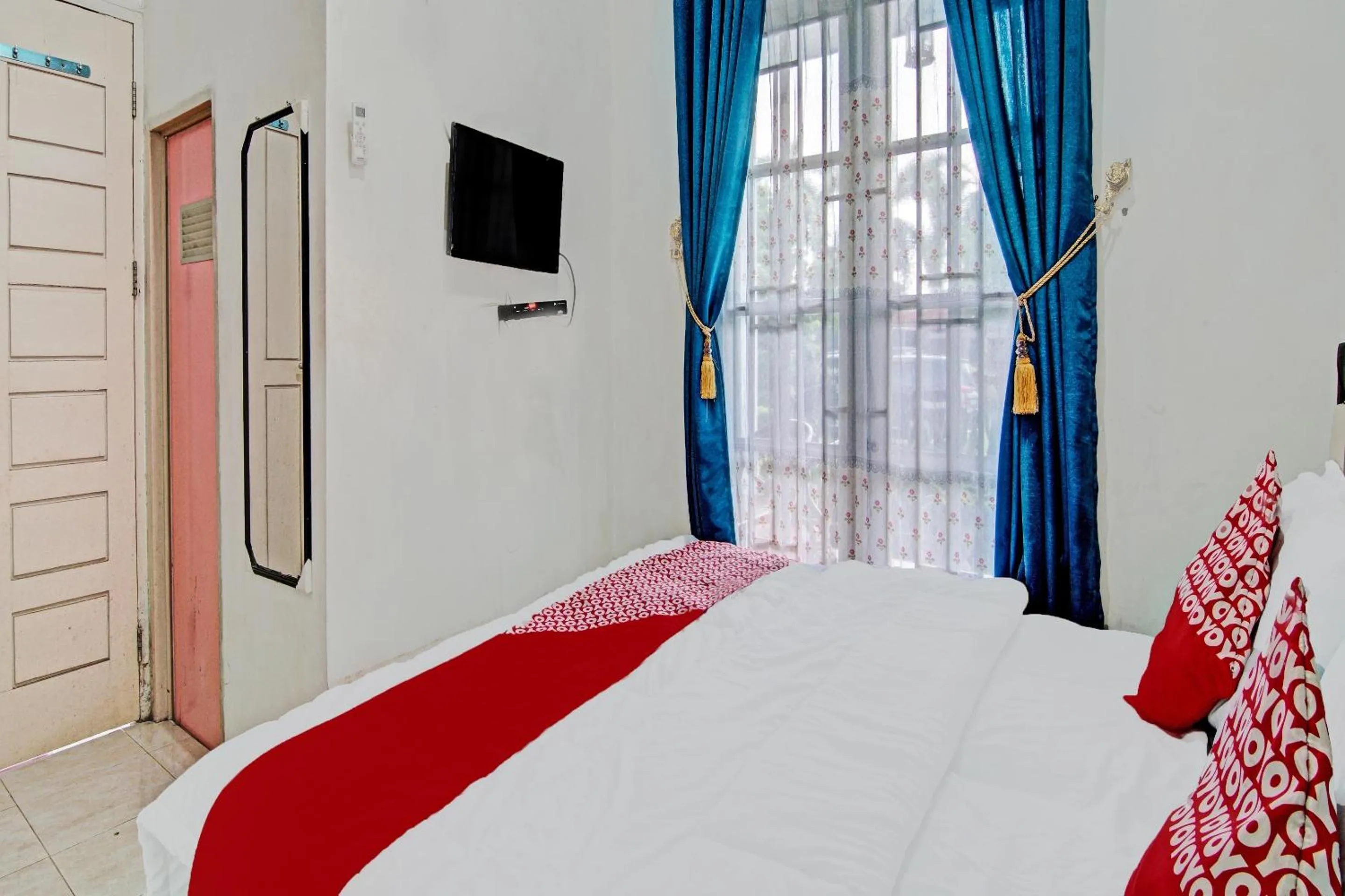 Bedroom in Hotel O Annajah Homestay Syariah