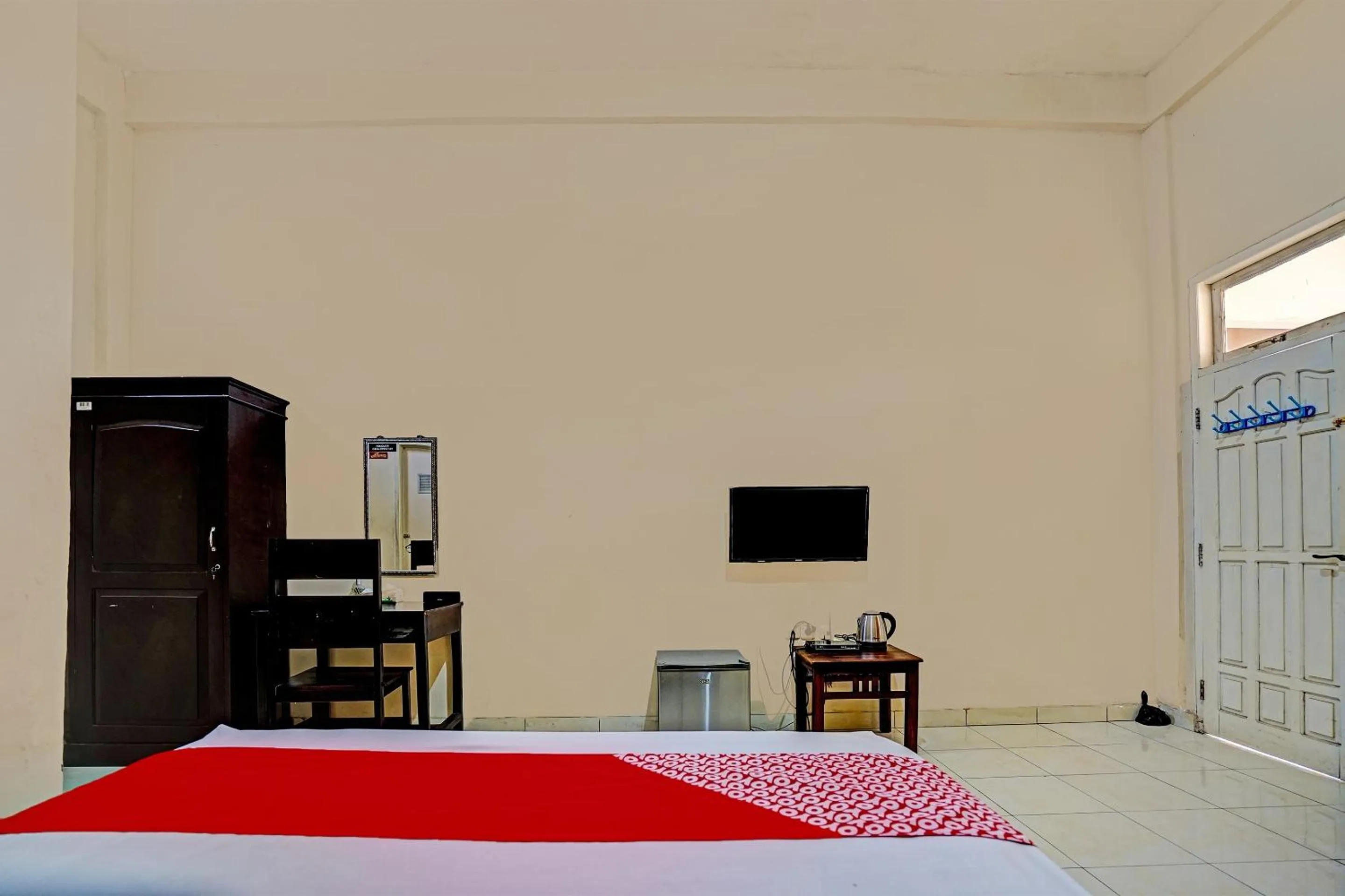 Bedroom, Bed in OYO Life 91984 Taufik Kost Syariah