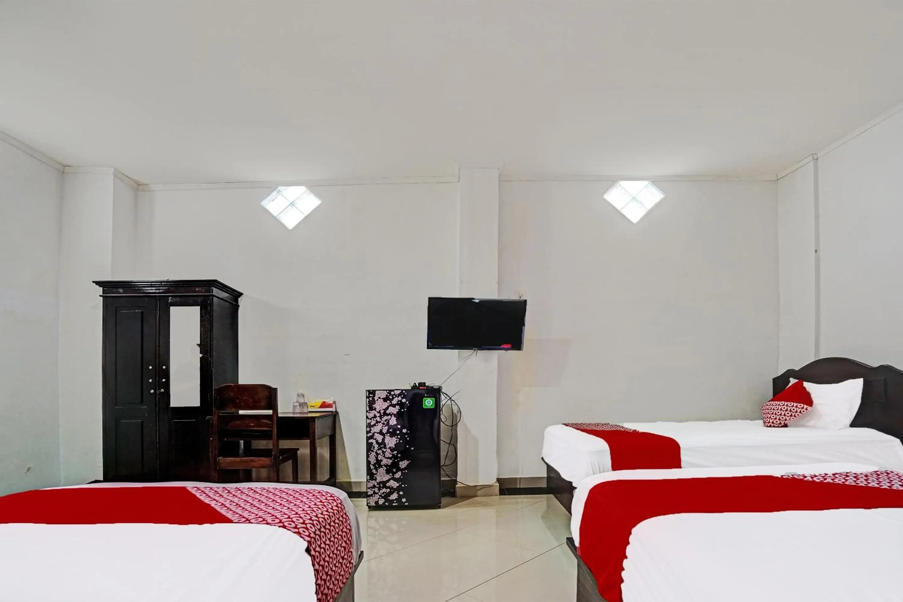 Bedroom, Bed in OYO Life 91984 Taufik Kost Syariah