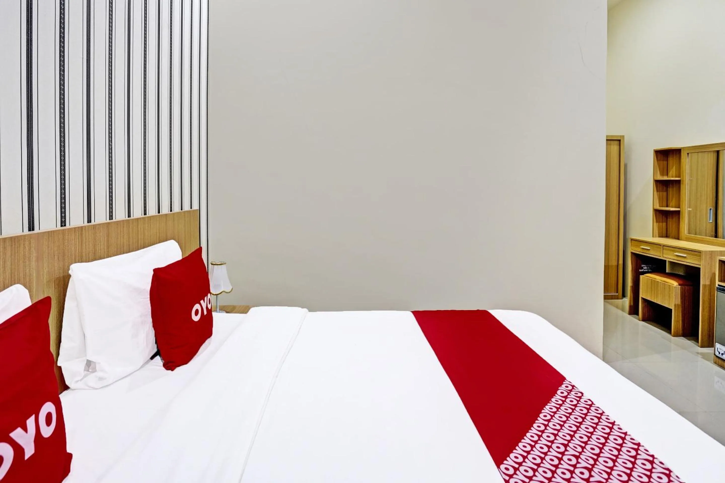 Bedroom, Bed in OYO 91997 Edhotel Smk Models Syariah