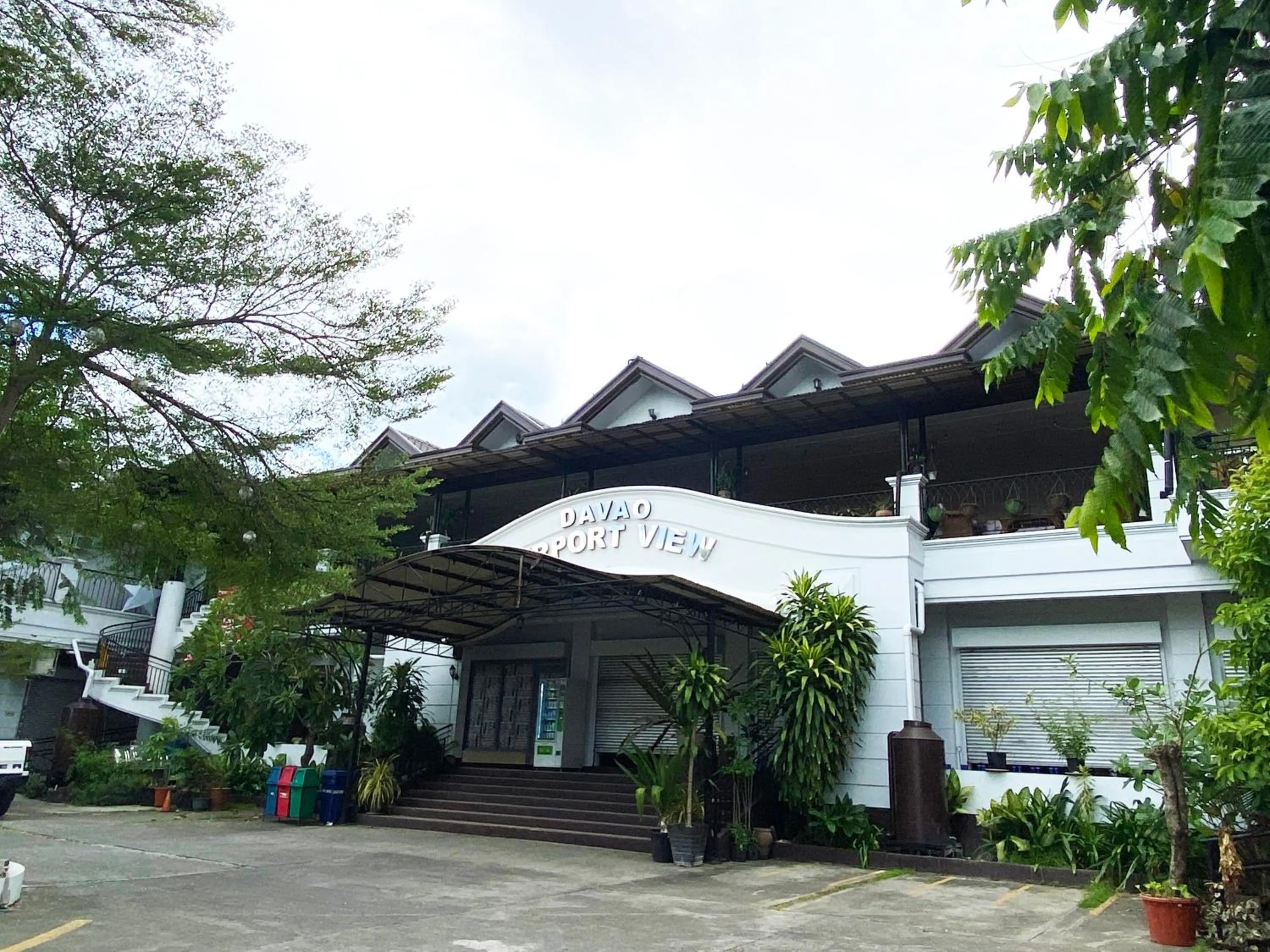 Property building in Davao Airport View Hotel