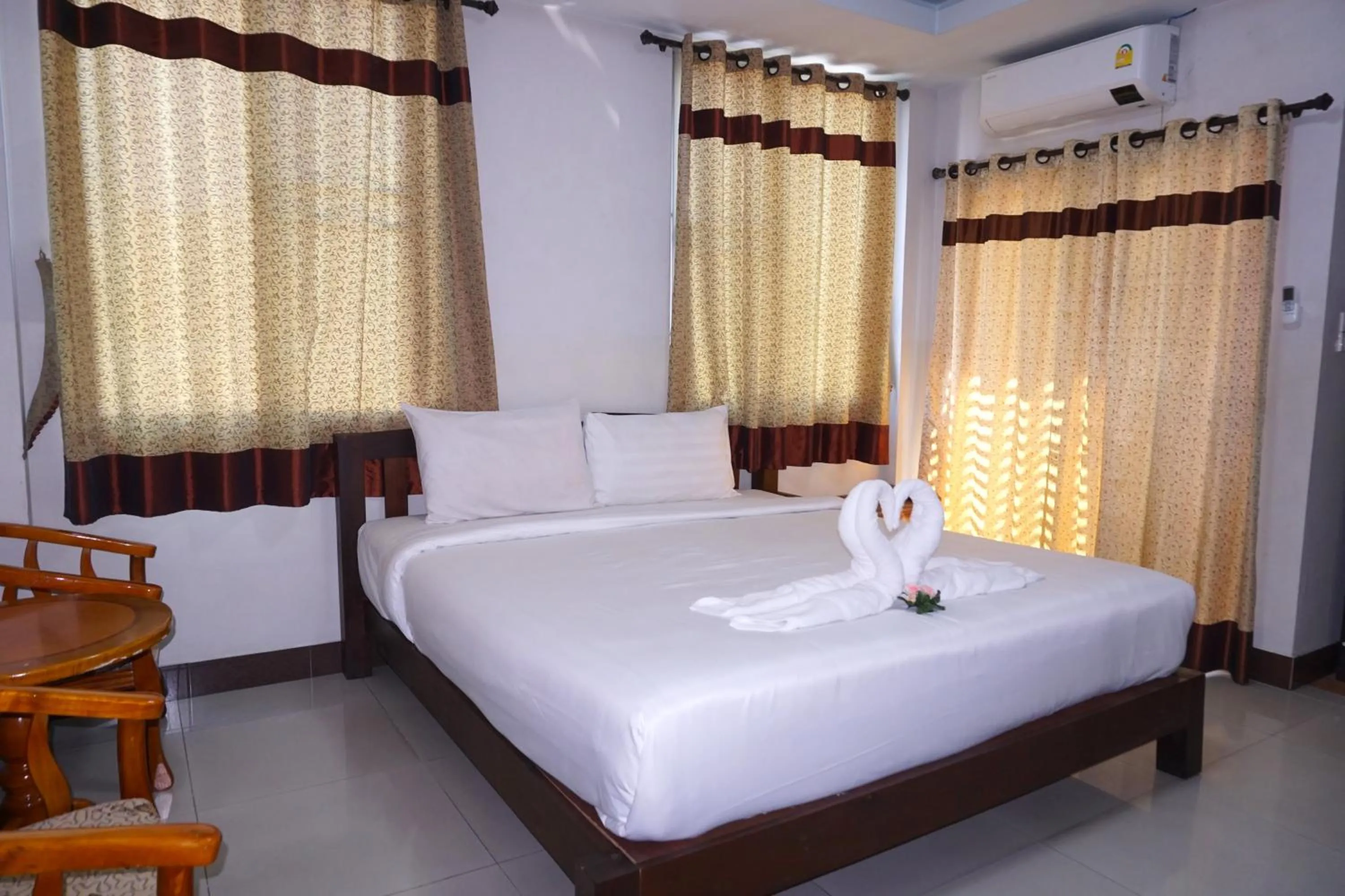 Bed in Tamnak Lanta @Chiang Mai