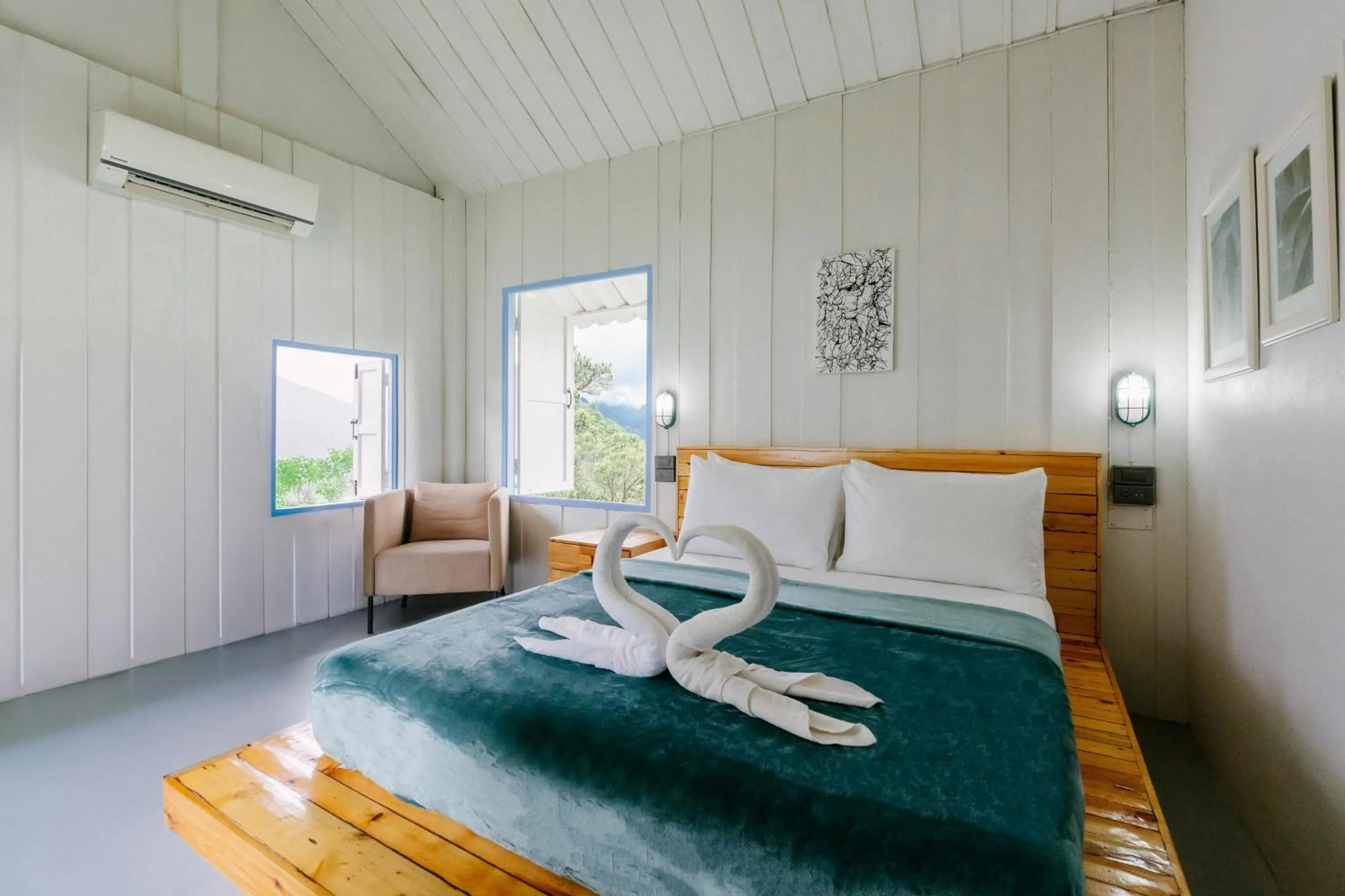 View (from property/room), Bed in Slumber Resort Koh Chang