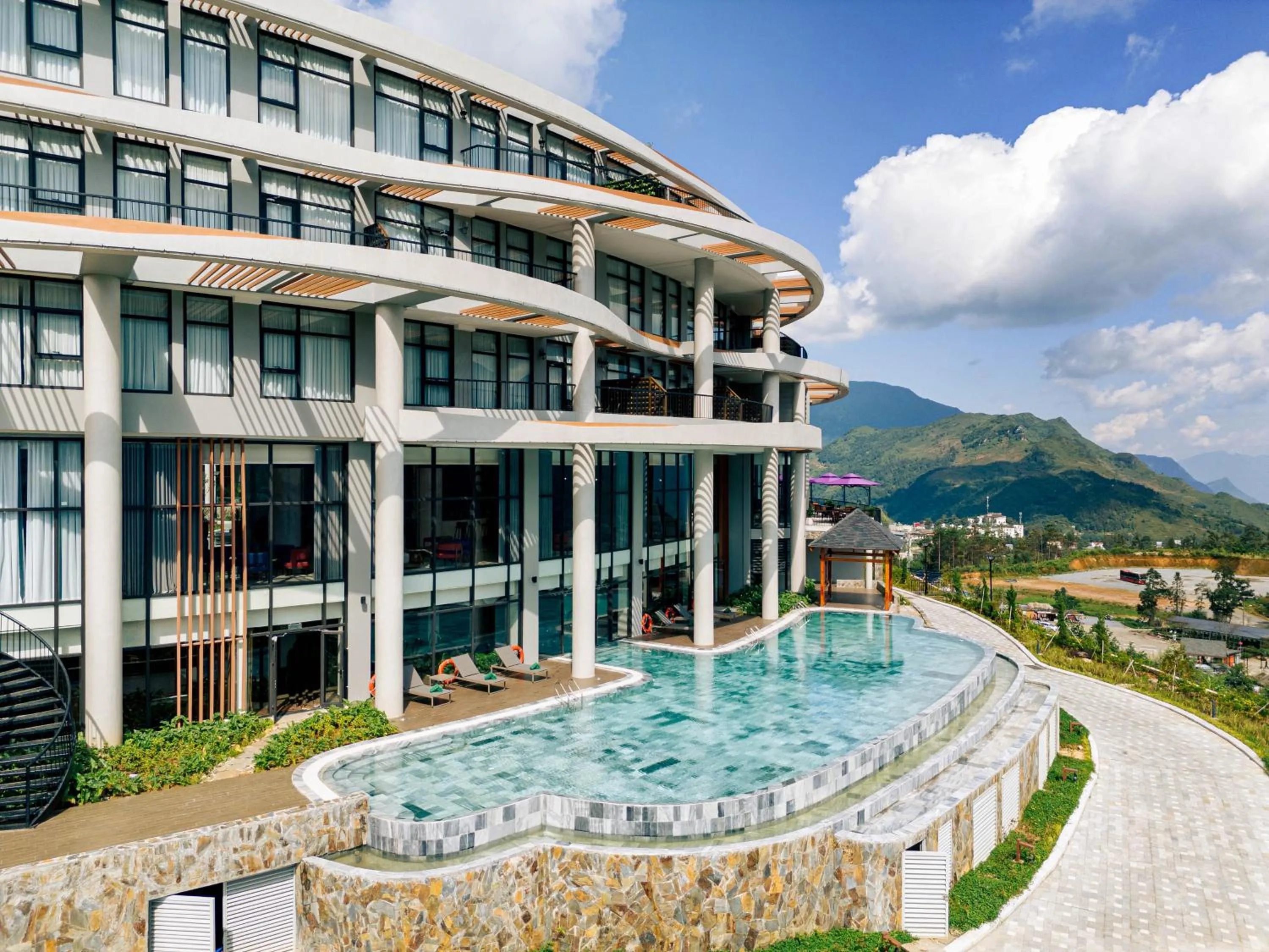 Day in Lady Hill Sapa Resort